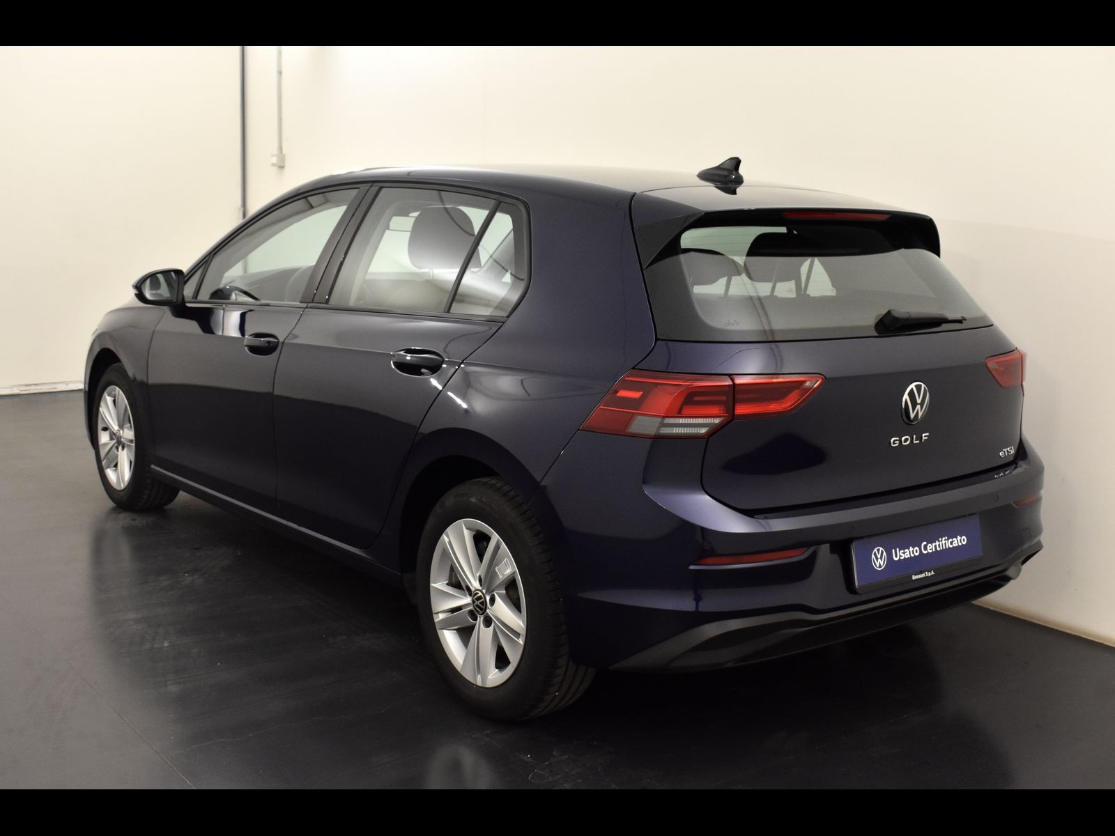 4 - Volkswagen Golf 1.0 etsi evo 110cv life dsg