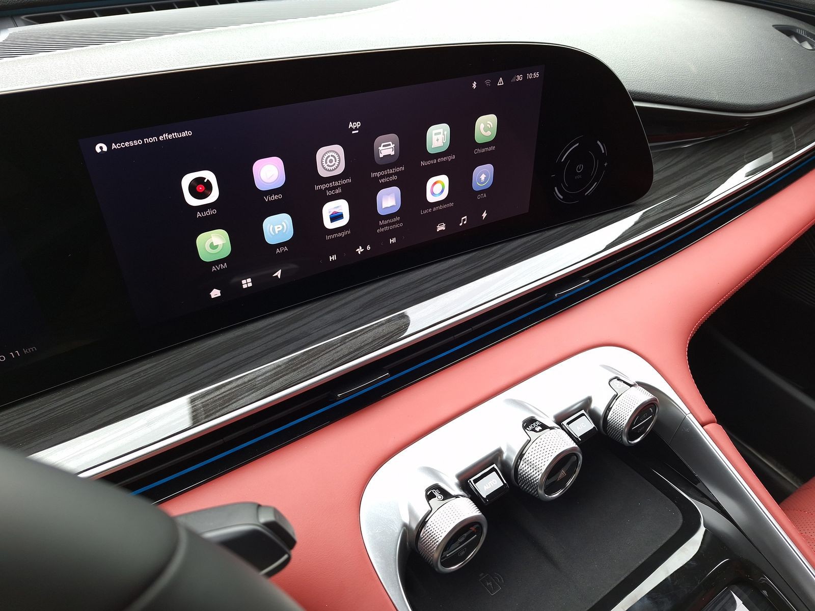 16 - Omoda 9 PHEV 1.5TGDI - Trazione AWD DHT3 Premium (AWD) - Interni Rosso