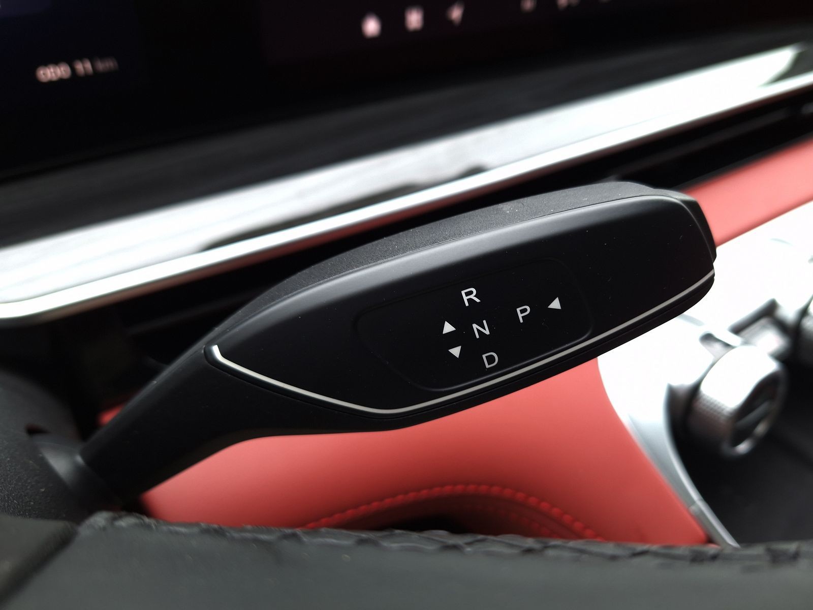 18 - Omoda 9 PHEV 1.5TGDI - Trazione AWD DHT3 Premium (AWD) - Interni Rosso