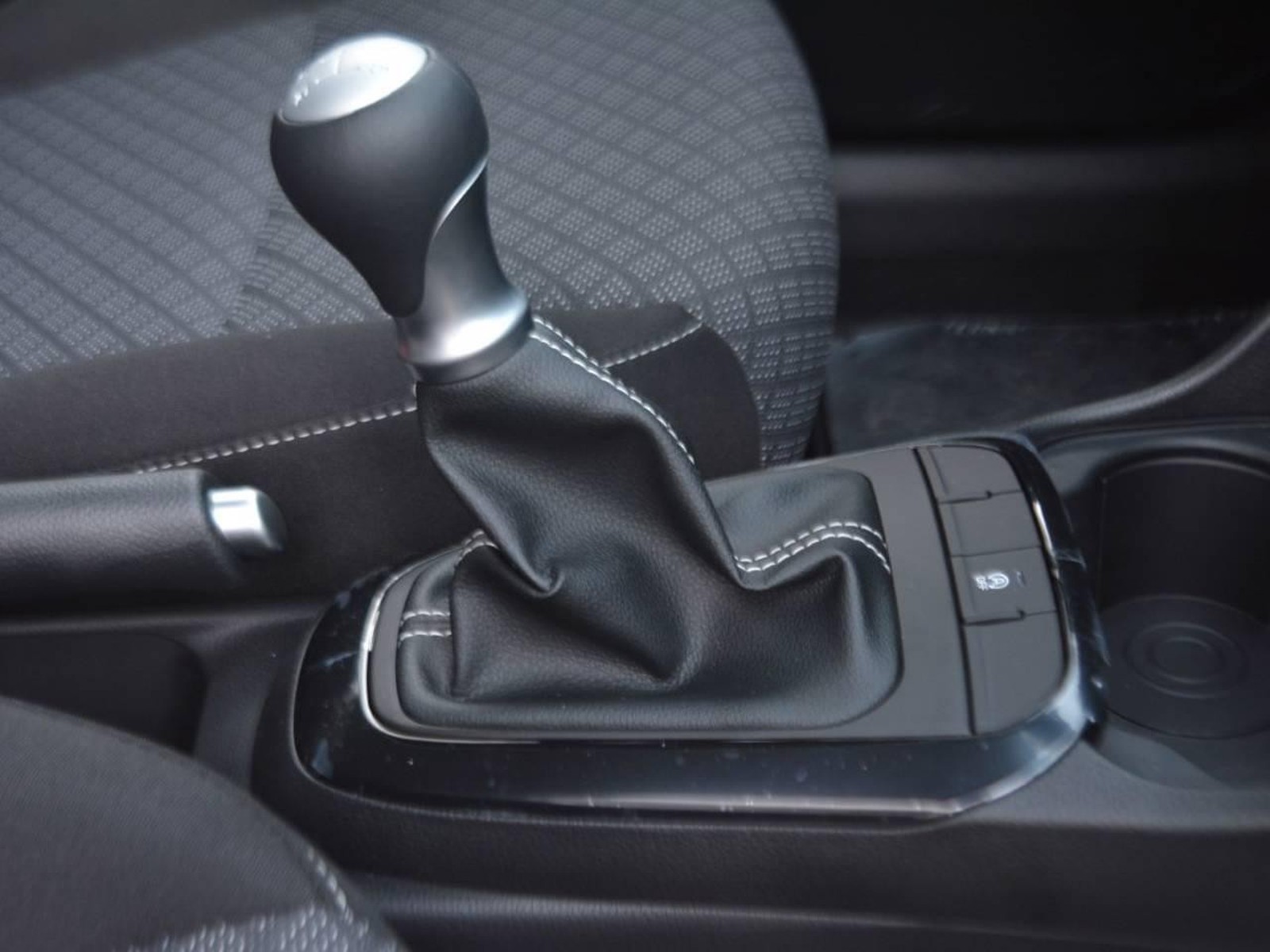 12 - Kia Picanto 1.0 gdi style