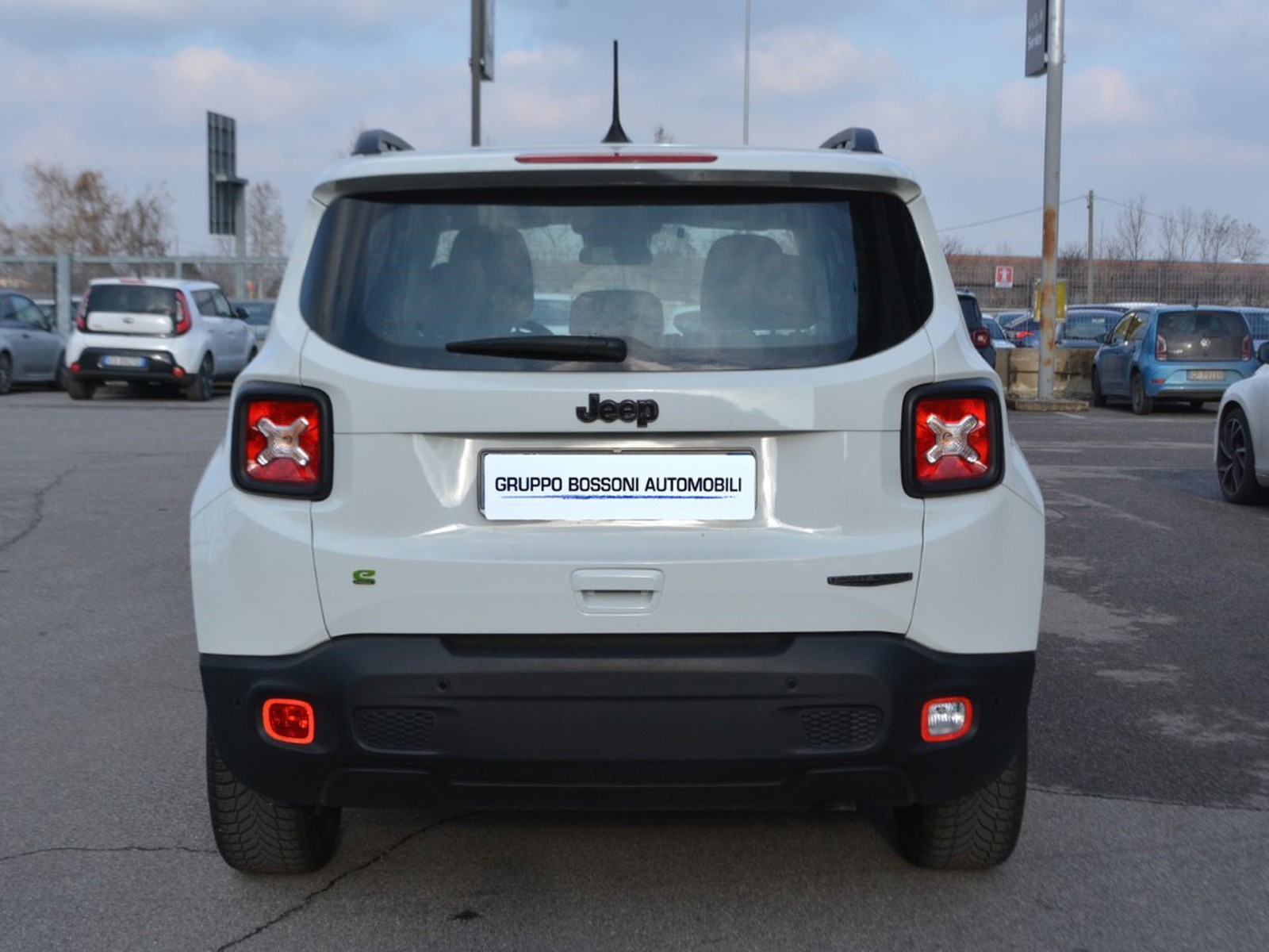 4 - Jeep Renegade 1.5 turbo t4 mhev 130cv limited 2wd