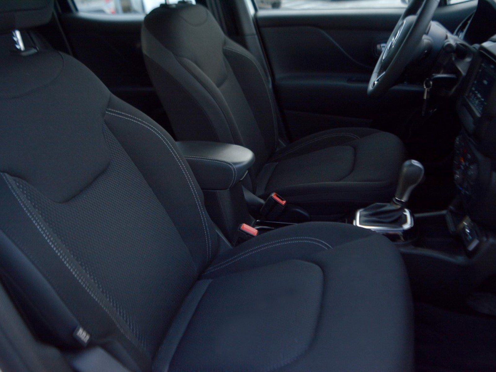 5 - Jeep Renegade 1.5 turbo t4 mhev 130cv limited 2wd