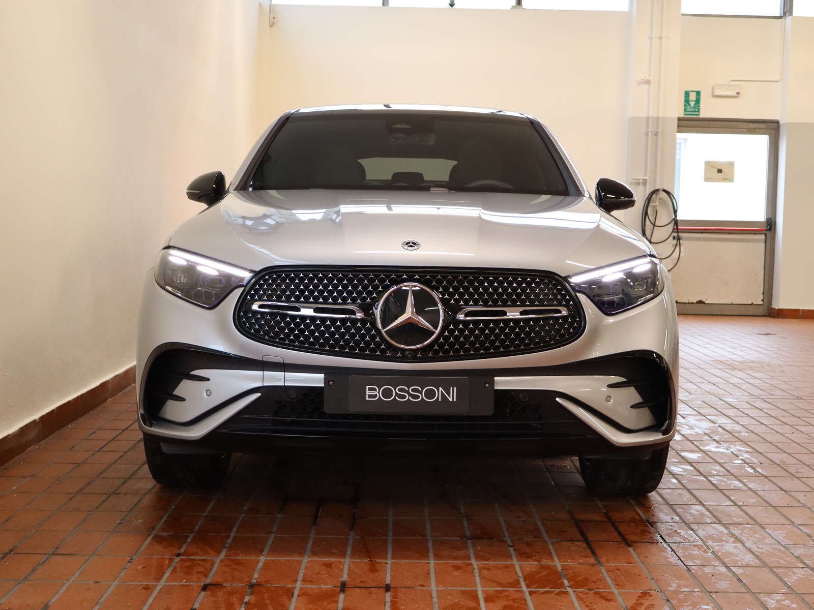 2 - Mercedes GLC coupe 220 d amg line premium 4matic 9g-tronic