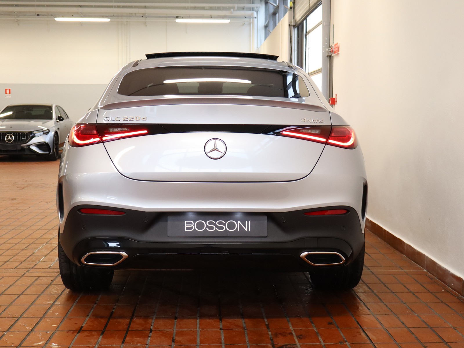 6 - Mercedes GLC coupe 220 d amg line premium 4matic 9g-tronic