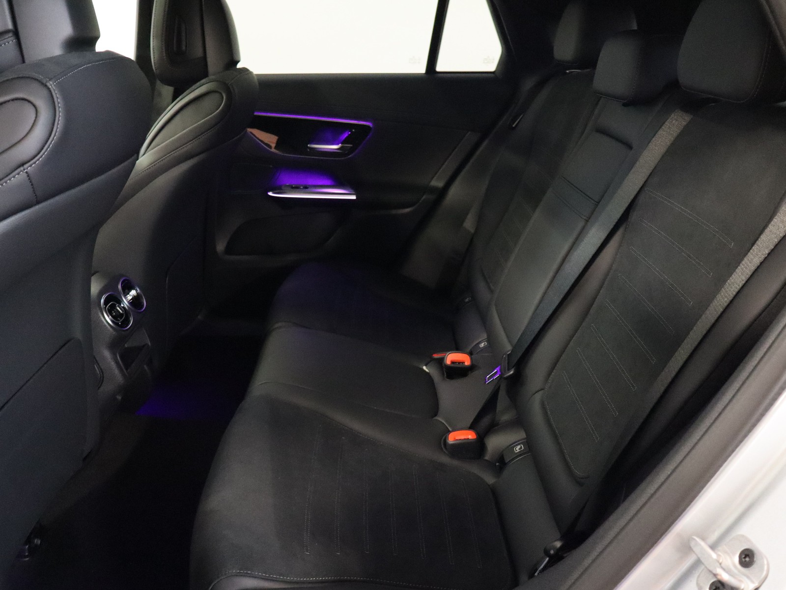 8 - Mercedes GLC coupe 220 d amg line premium 4matic 9g-tronic