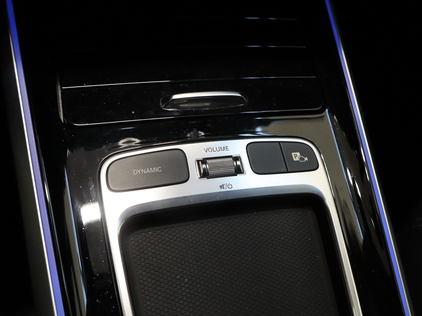 14 - Mercedes GLB 200 d progressive advanced plus 4matic 8g-dct