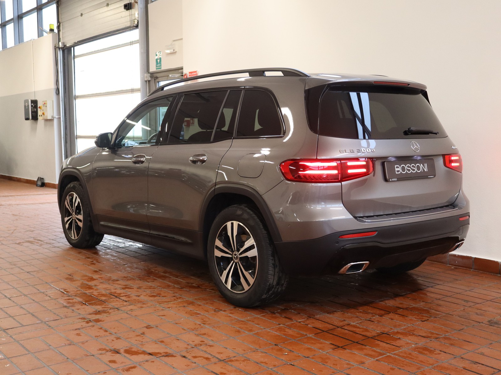 5 - Mercedes GLB 200 d progressive advanced plus 4matic 8g-dct