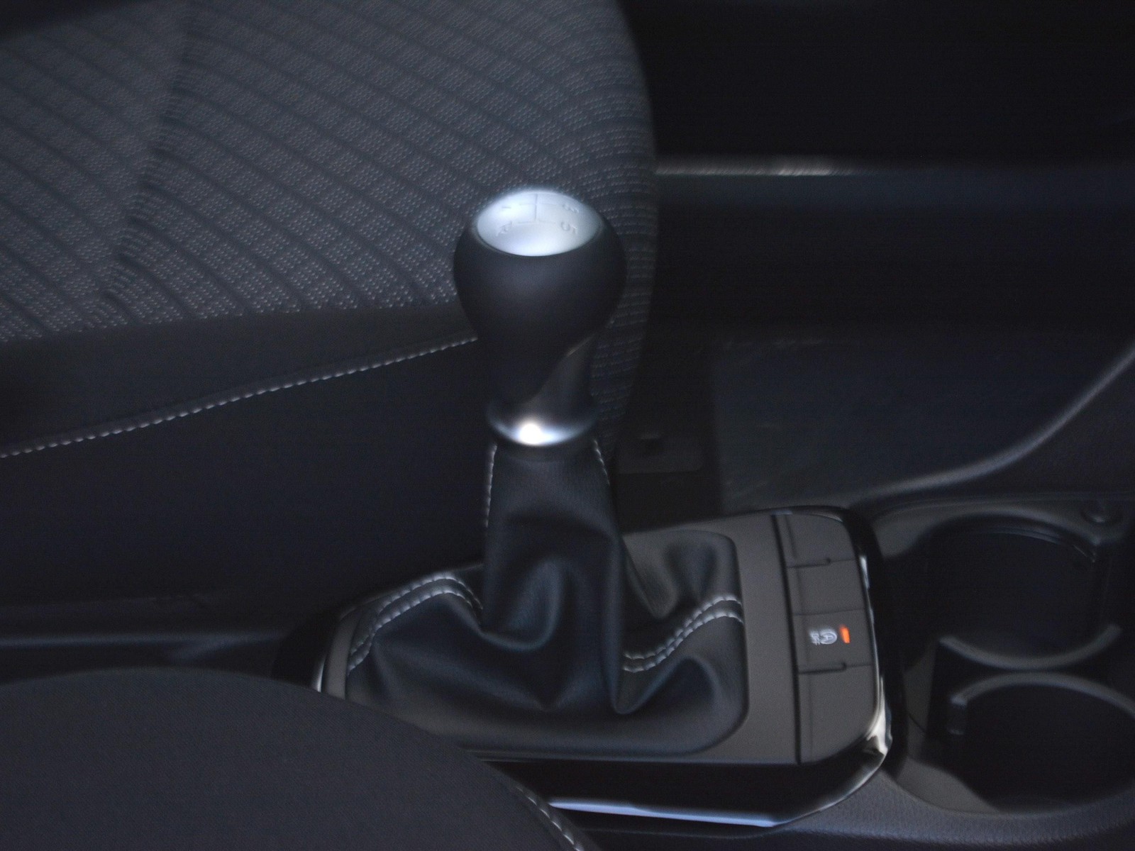 12 - Kia Picanto 1.0 gdi style