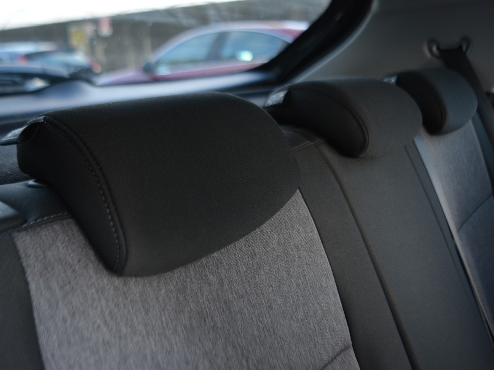 6 - Kia Stonic 1.2 mpi 79cv style