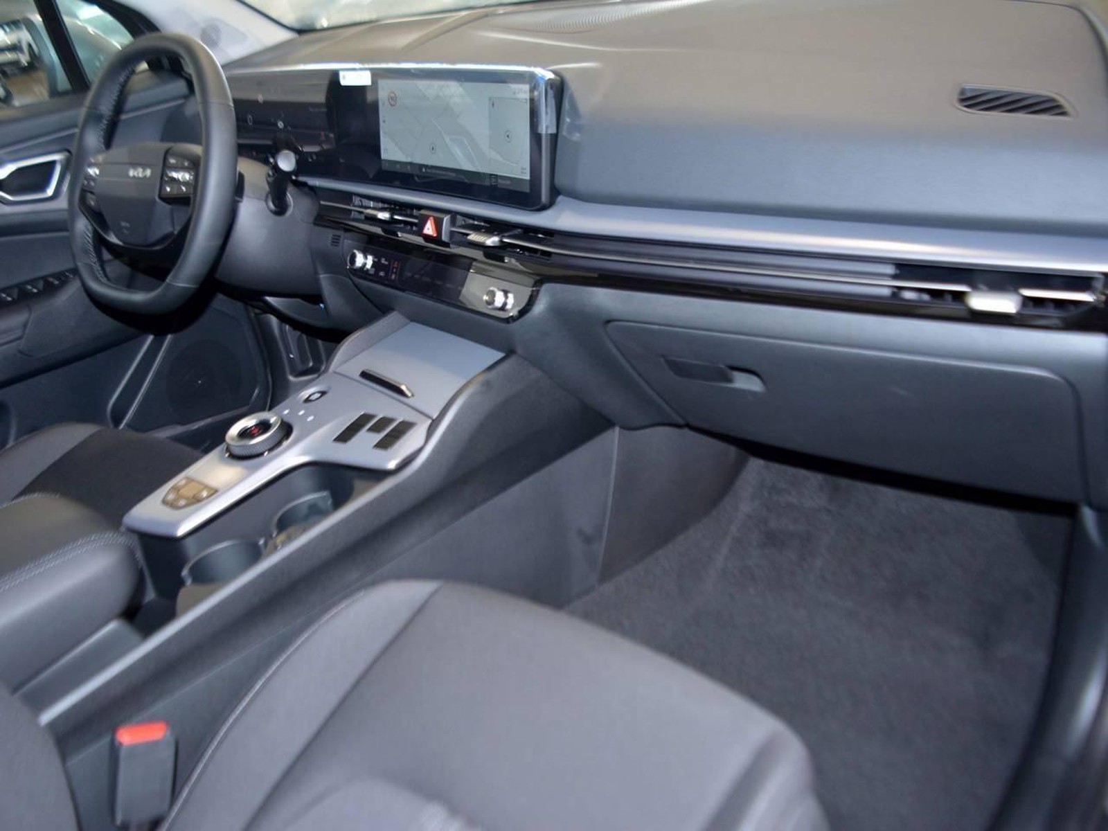 8 - Kia Sportage 1.6 t-gdi hev style 2wd at6