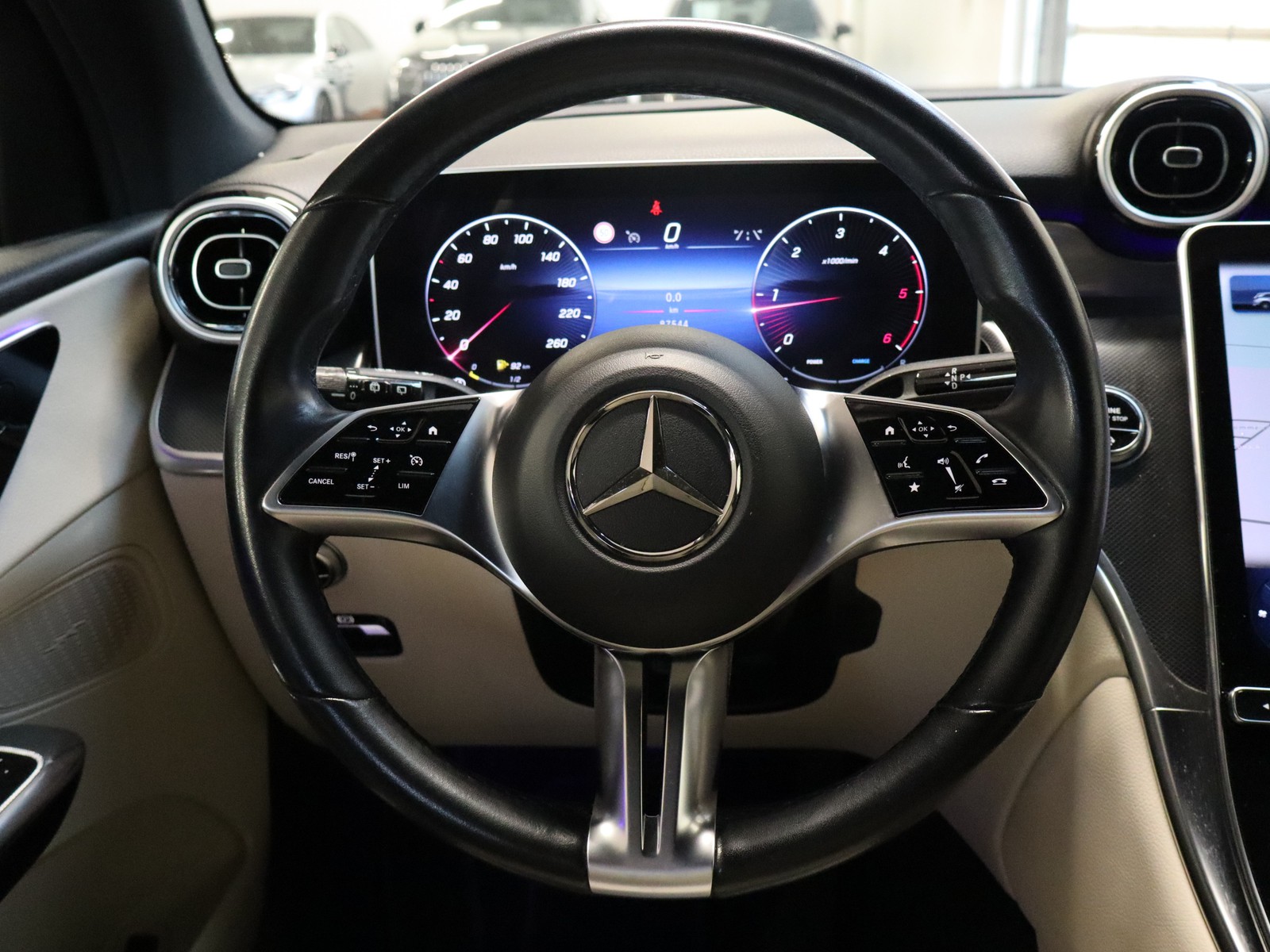 16 - Mercedes GLC suv 220 d advanced 4matic 9g-tronic