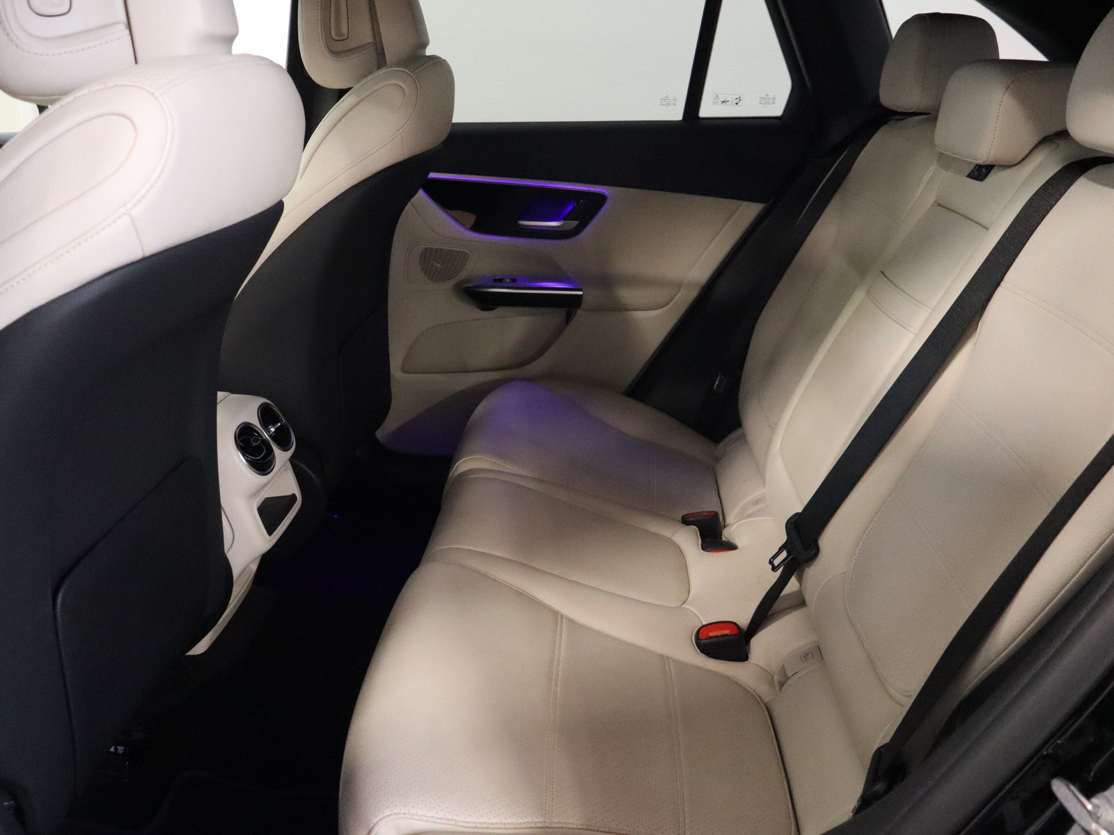 8 - Mercedes GLC suv 220 d advanced 4matic 9g-tronic