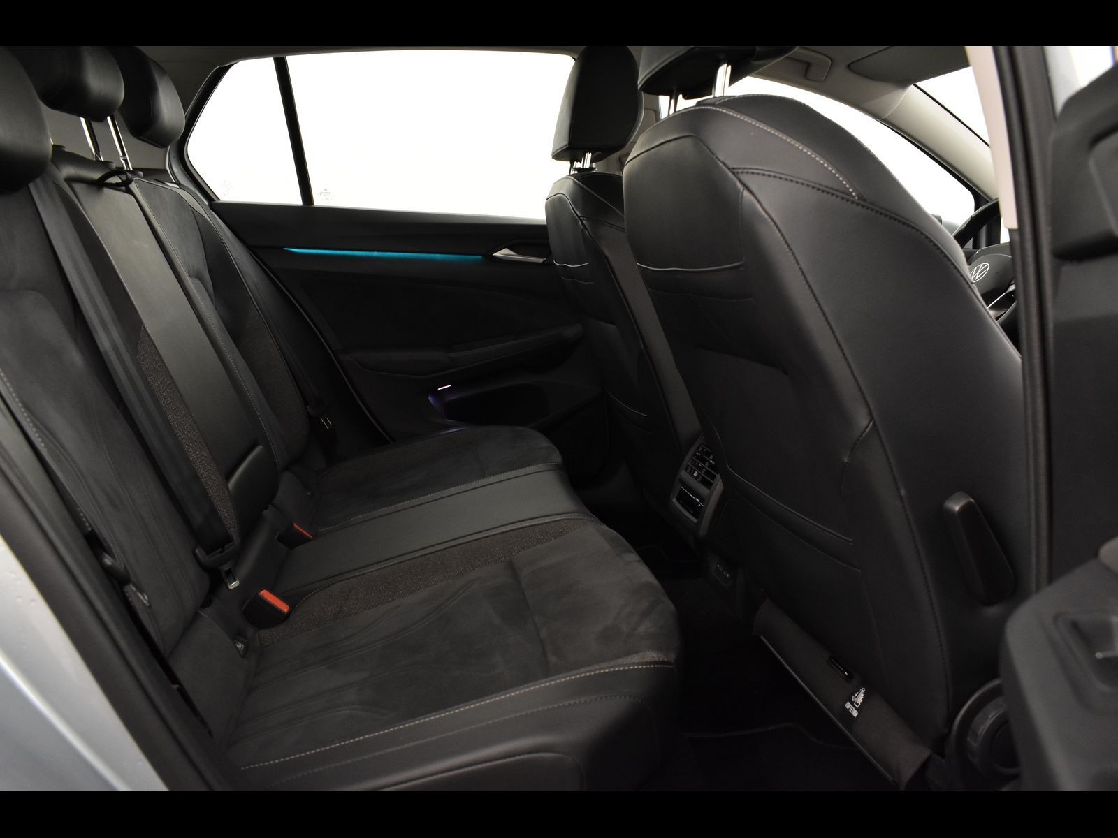 9 - Volkswagen Golf 2.0 tdi scr 150cv style dsg