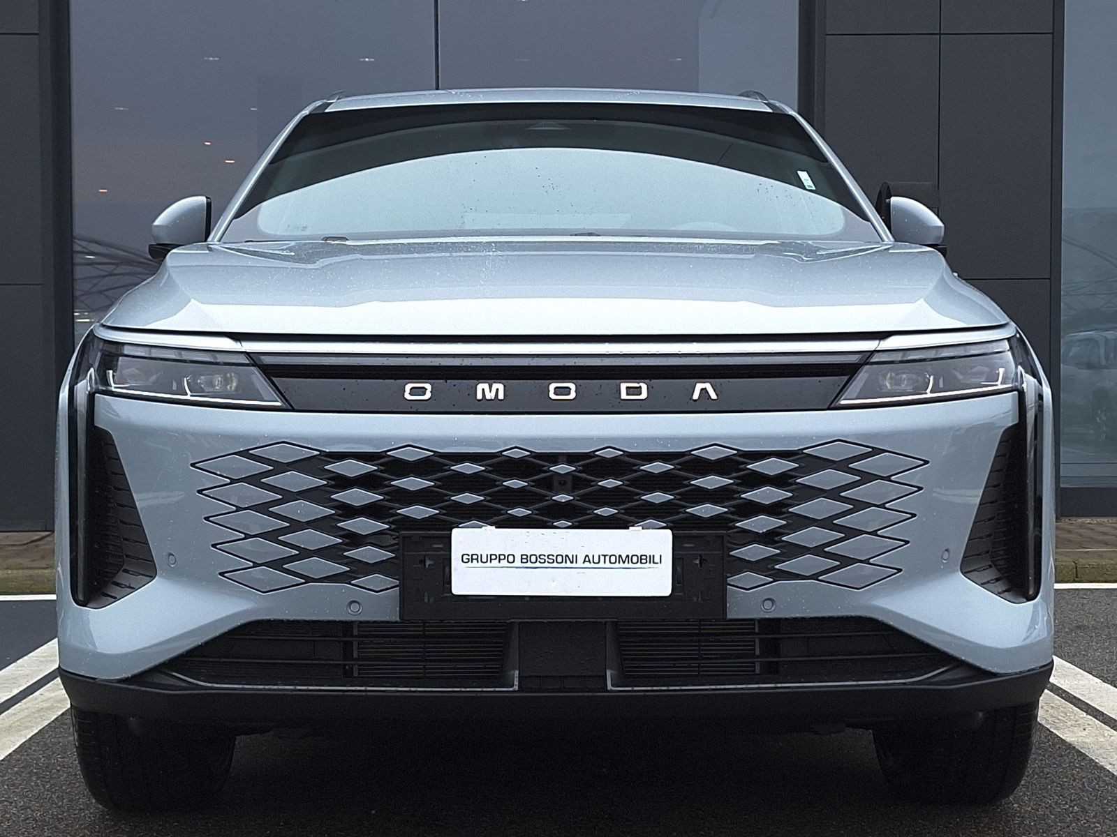 2 - Omoda 9 PHEV 1.5TGDI - Trazione AWD DHT3 Premium (AWD) - Interni Nero