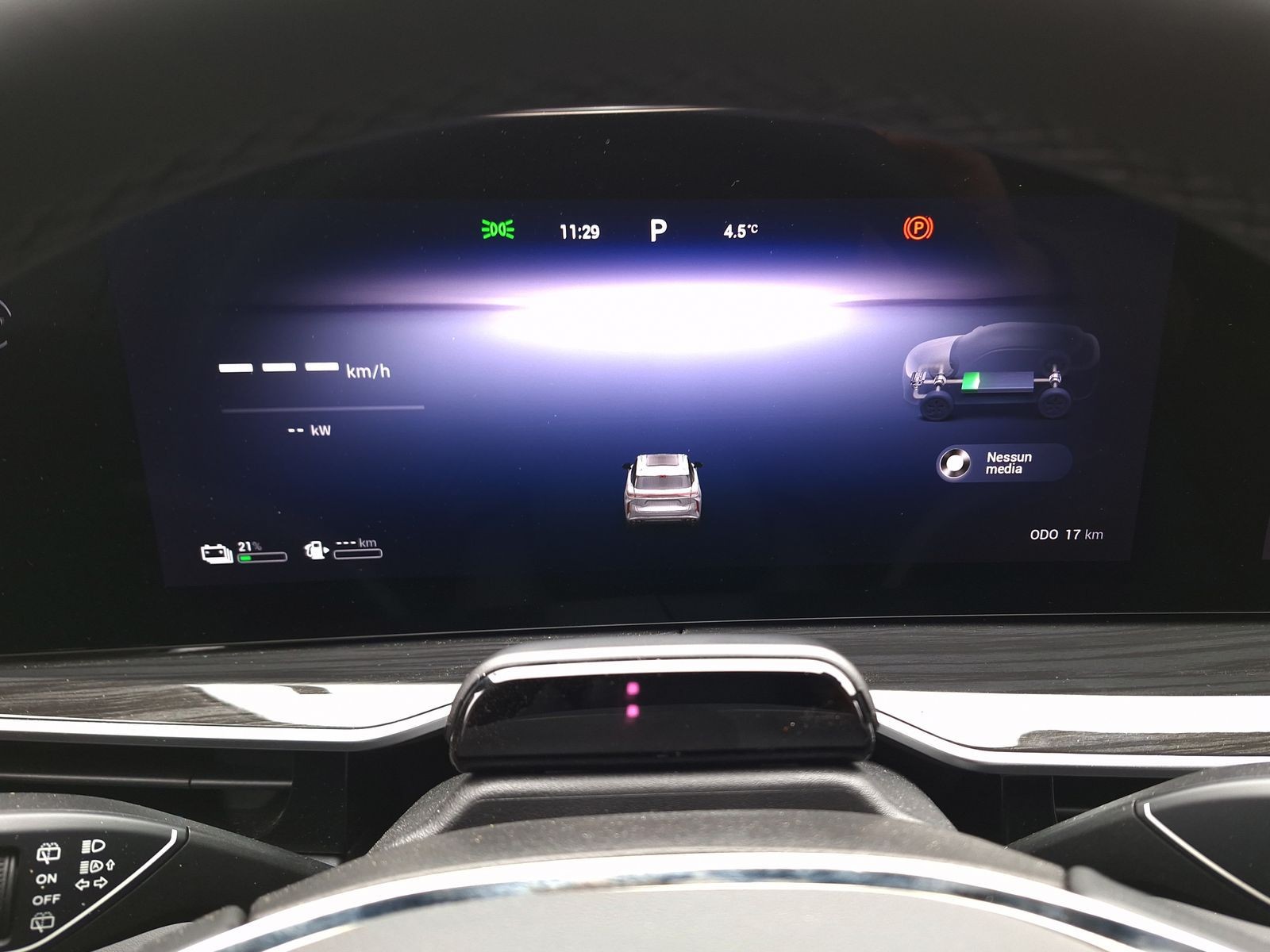 10 - Omoda 9 PHEV 1.5TGDI - Trazione AWD DHT3 Premium (AWD) - Interni Nero