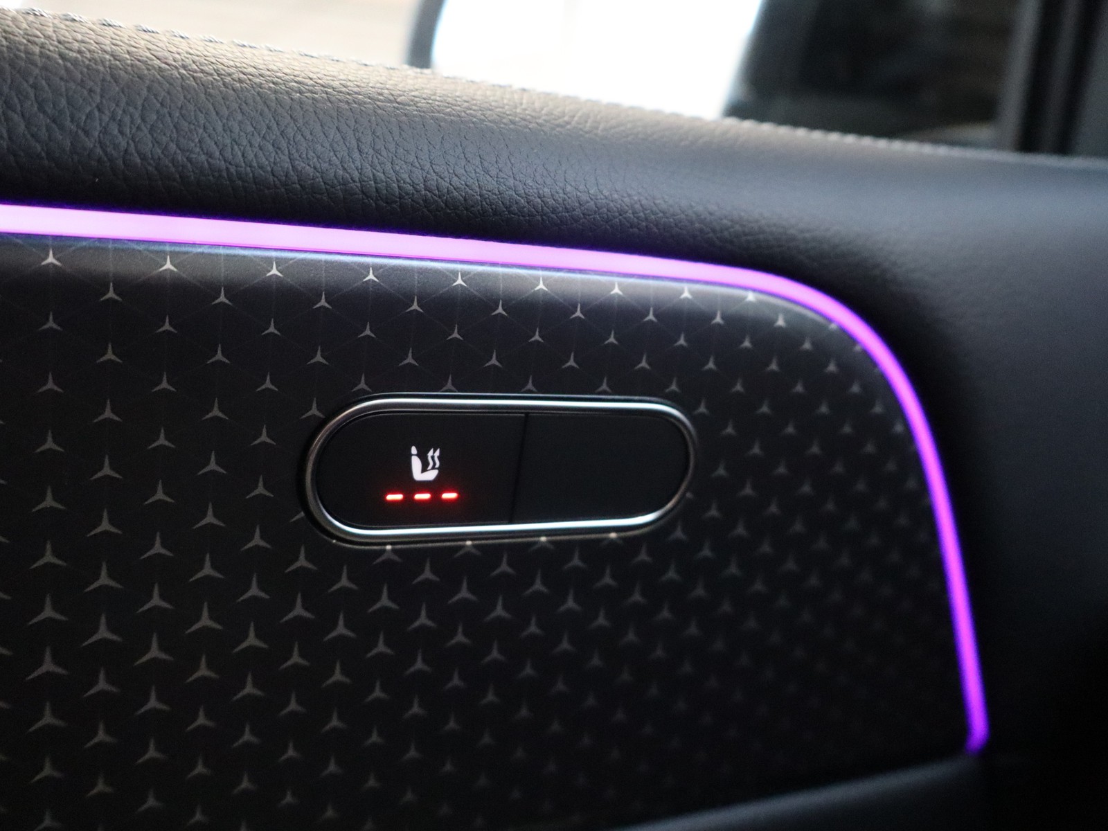 15 - Mercedes GLB 200 d progressive advanced plus 8g-dct