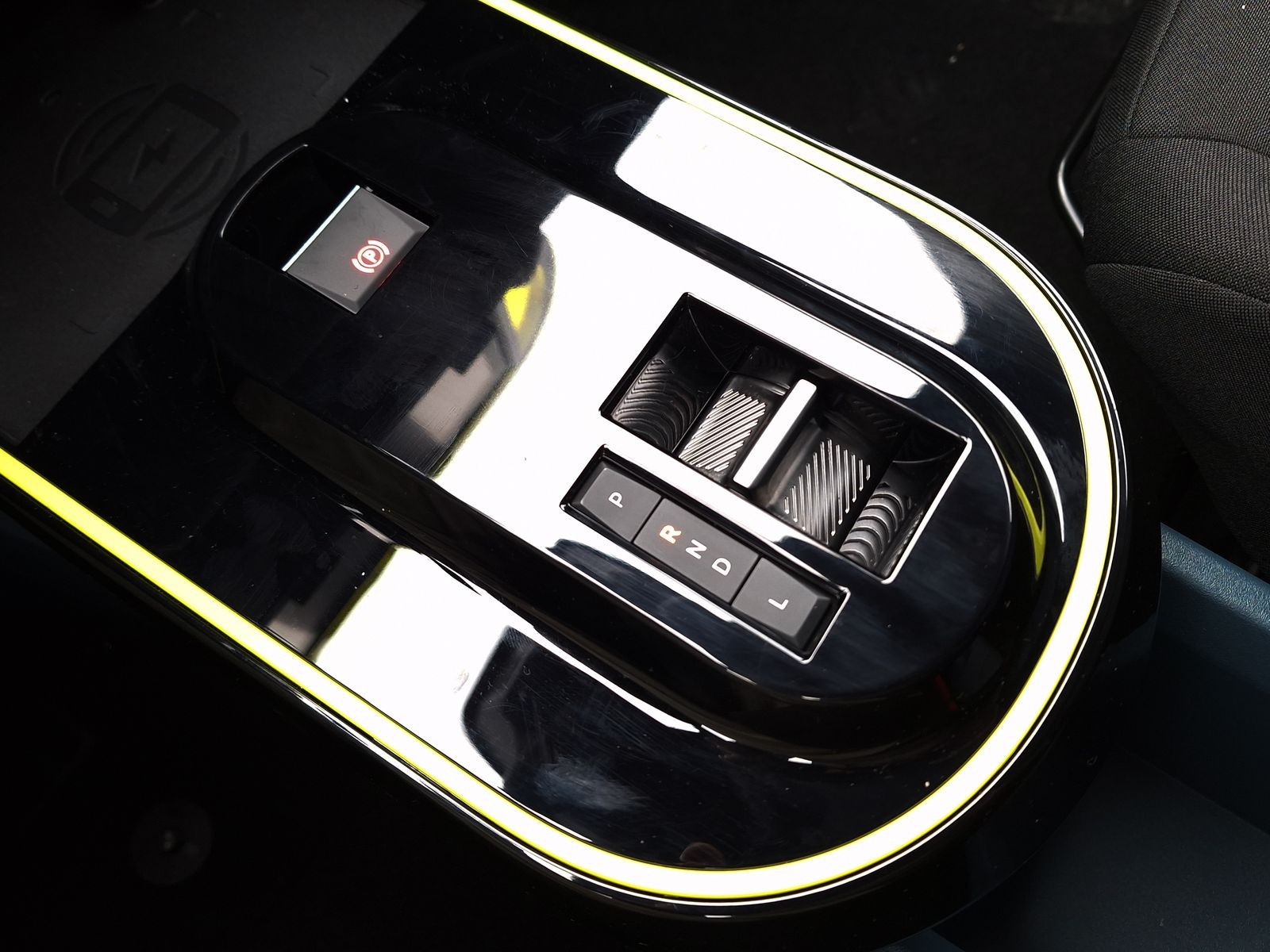 18 - Fiat Grande Panda 1.2 hybrid 110cv business