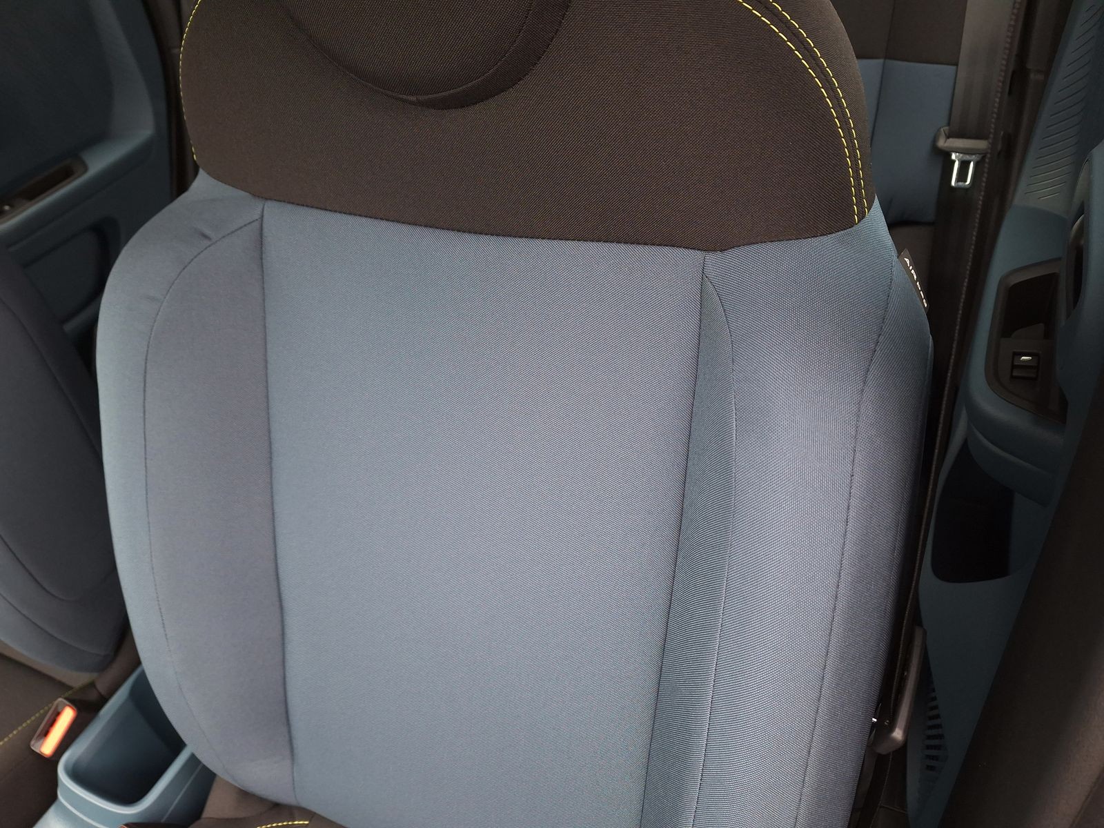 21 - Fiat Grande Panda 1.2 hybrid 110cv business