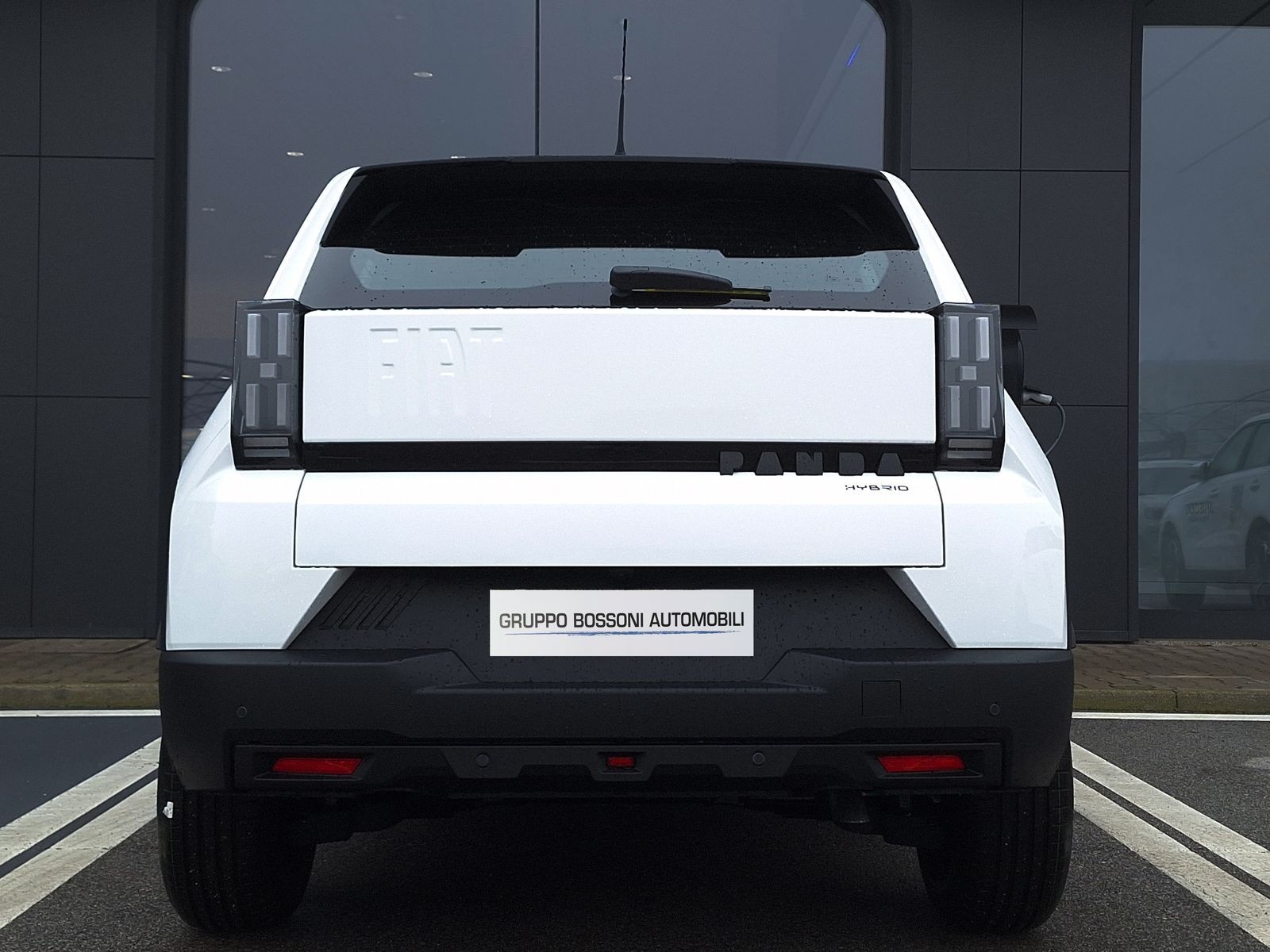 5 - Fiat Grande Panda 1.2 hybrid 110cv business