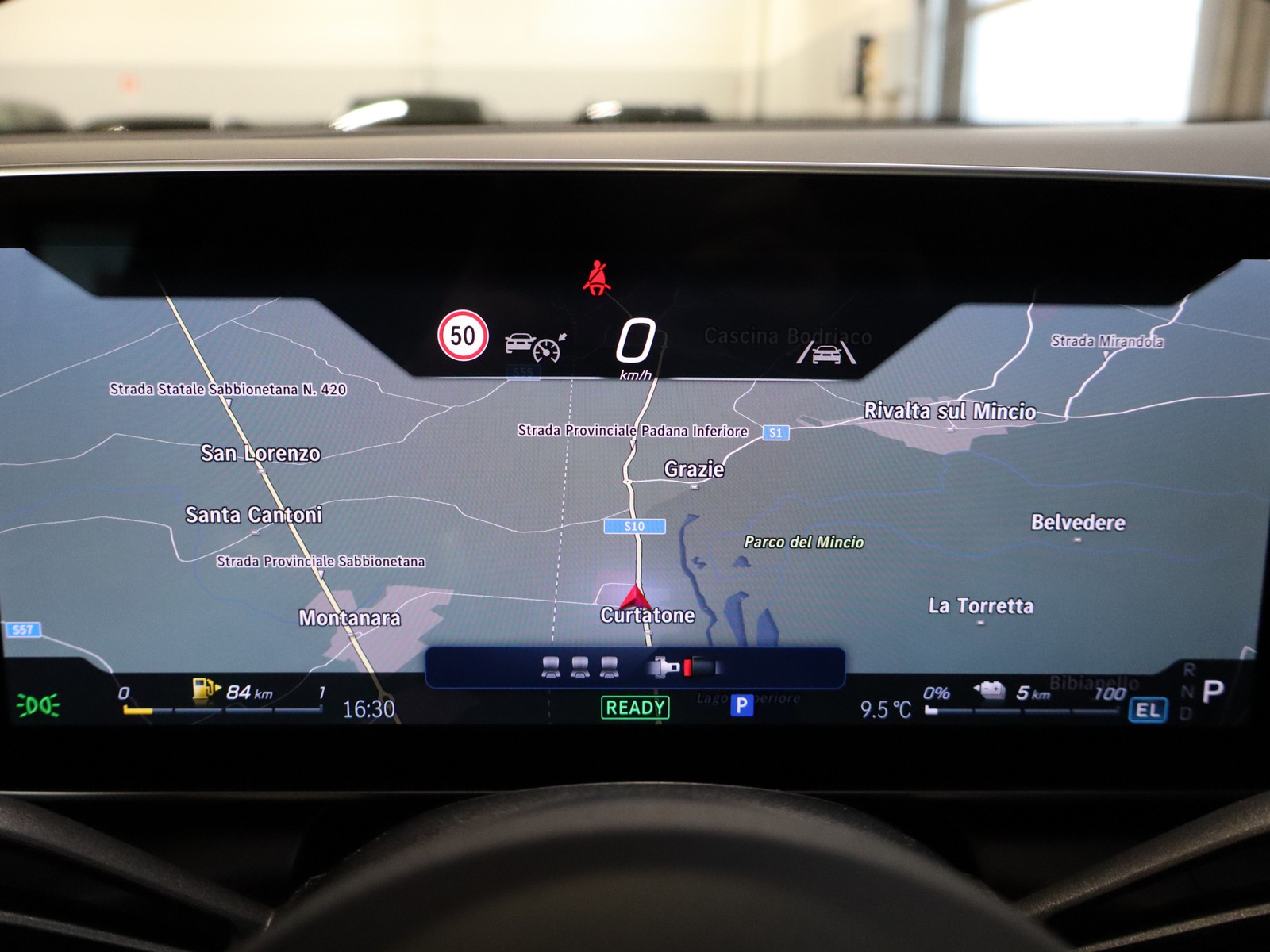 15 - Mercedes GLC coupe 300 e plug-in-hybrid amg line premium tech 4matic 9g-tronic