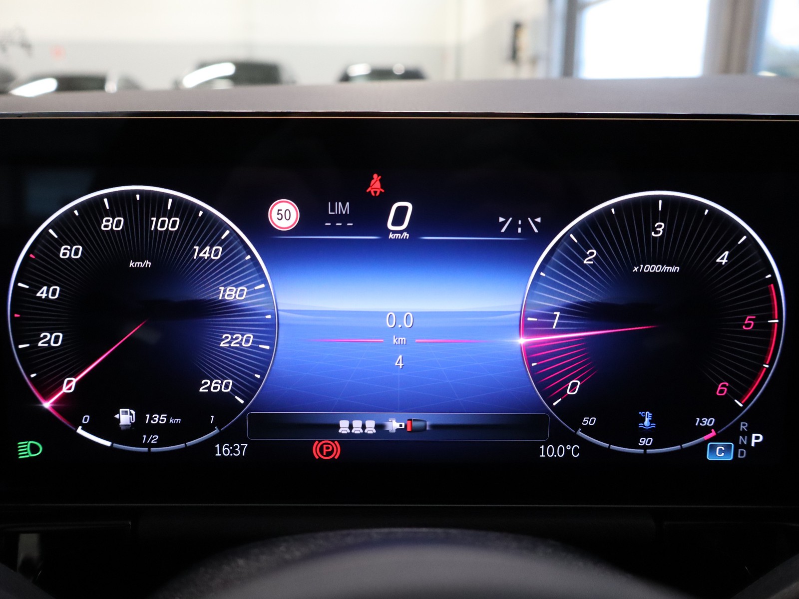 9 - Mercedes GLA 200 d amg line extra 8g-dct