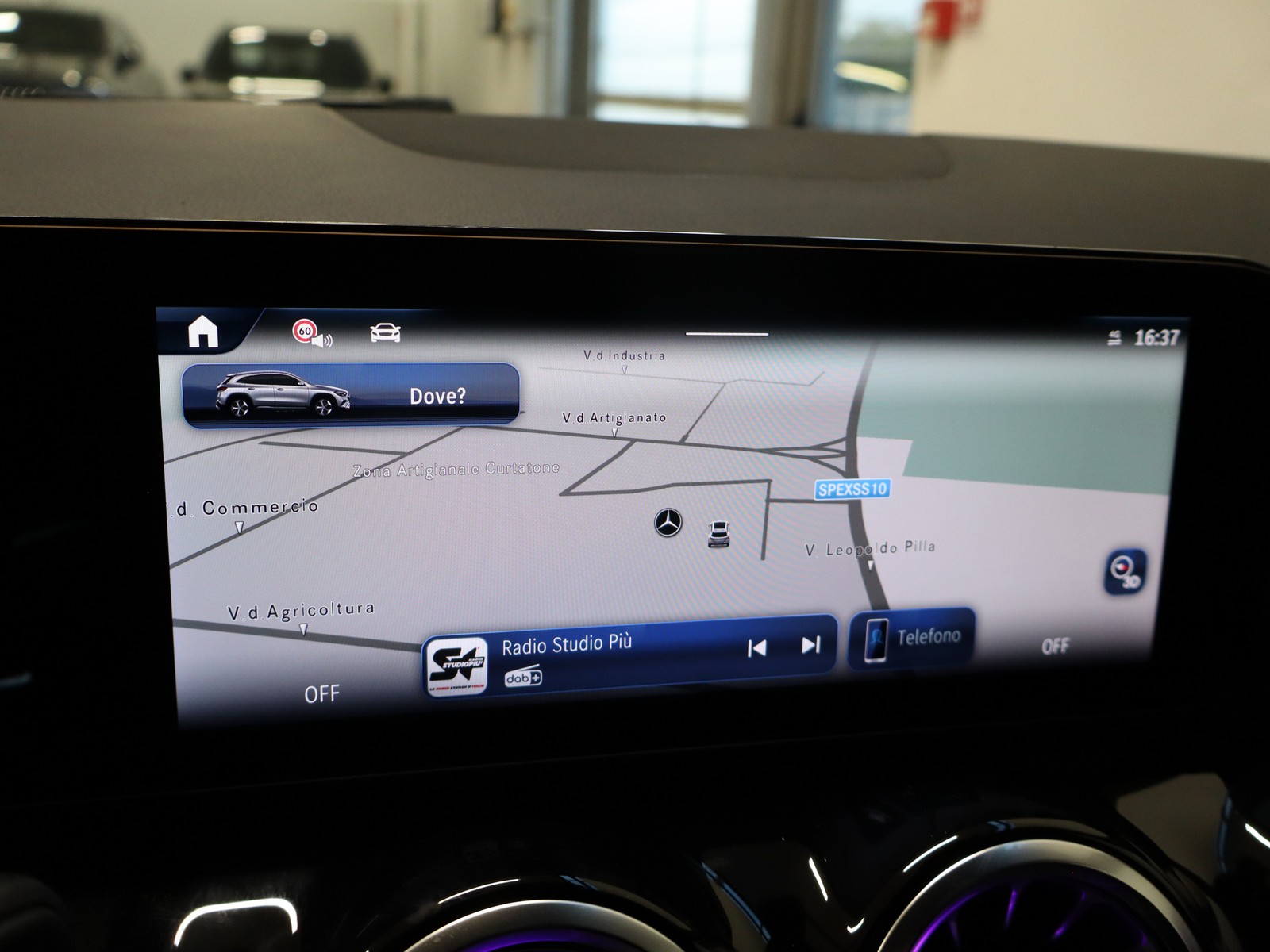 10 - Mercedes GLA 200 d amg line extra 8g-dct