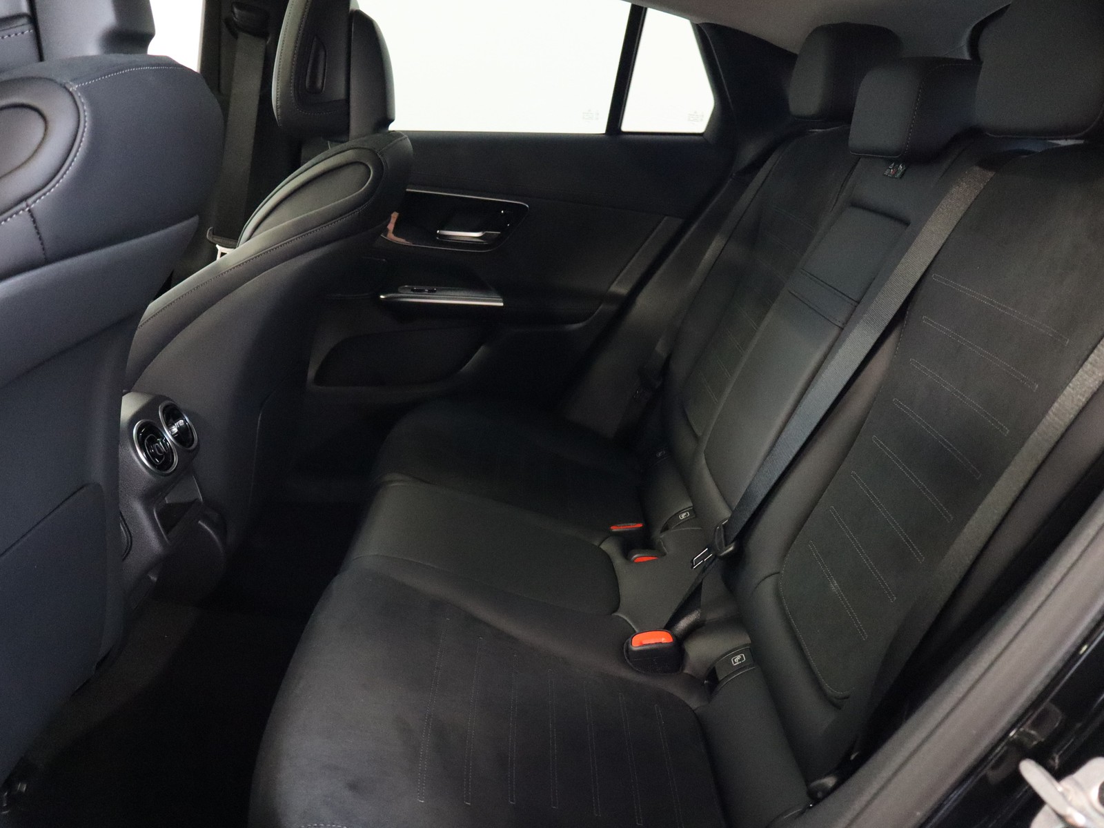 8 - Mercedes GLC coupe 300 de plug in hybrid amg line premium tech 4matic 9g-tronic