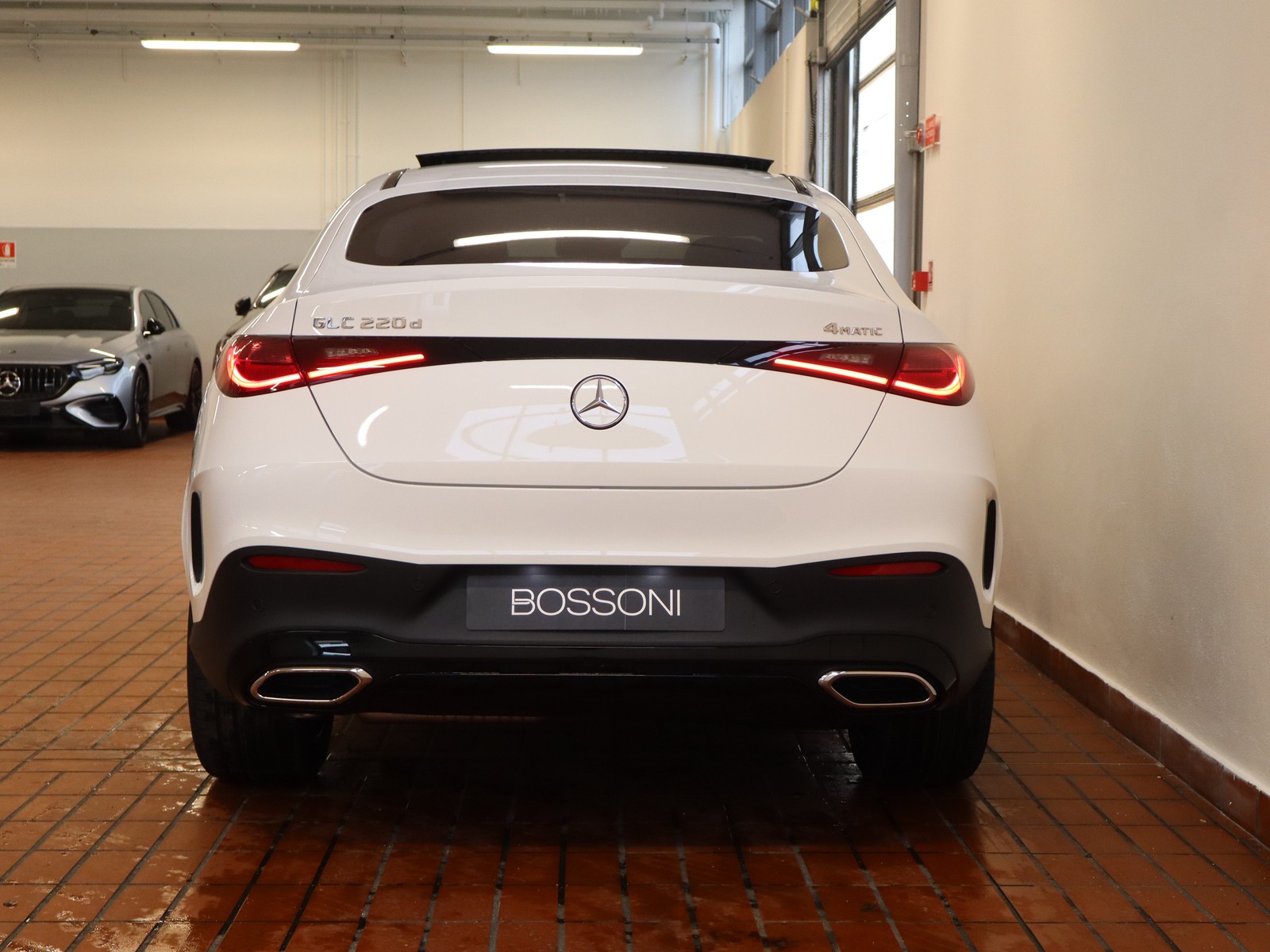 6 - Mercedes GLC coupe 220 d amg line premium 4matic 9g-tronic