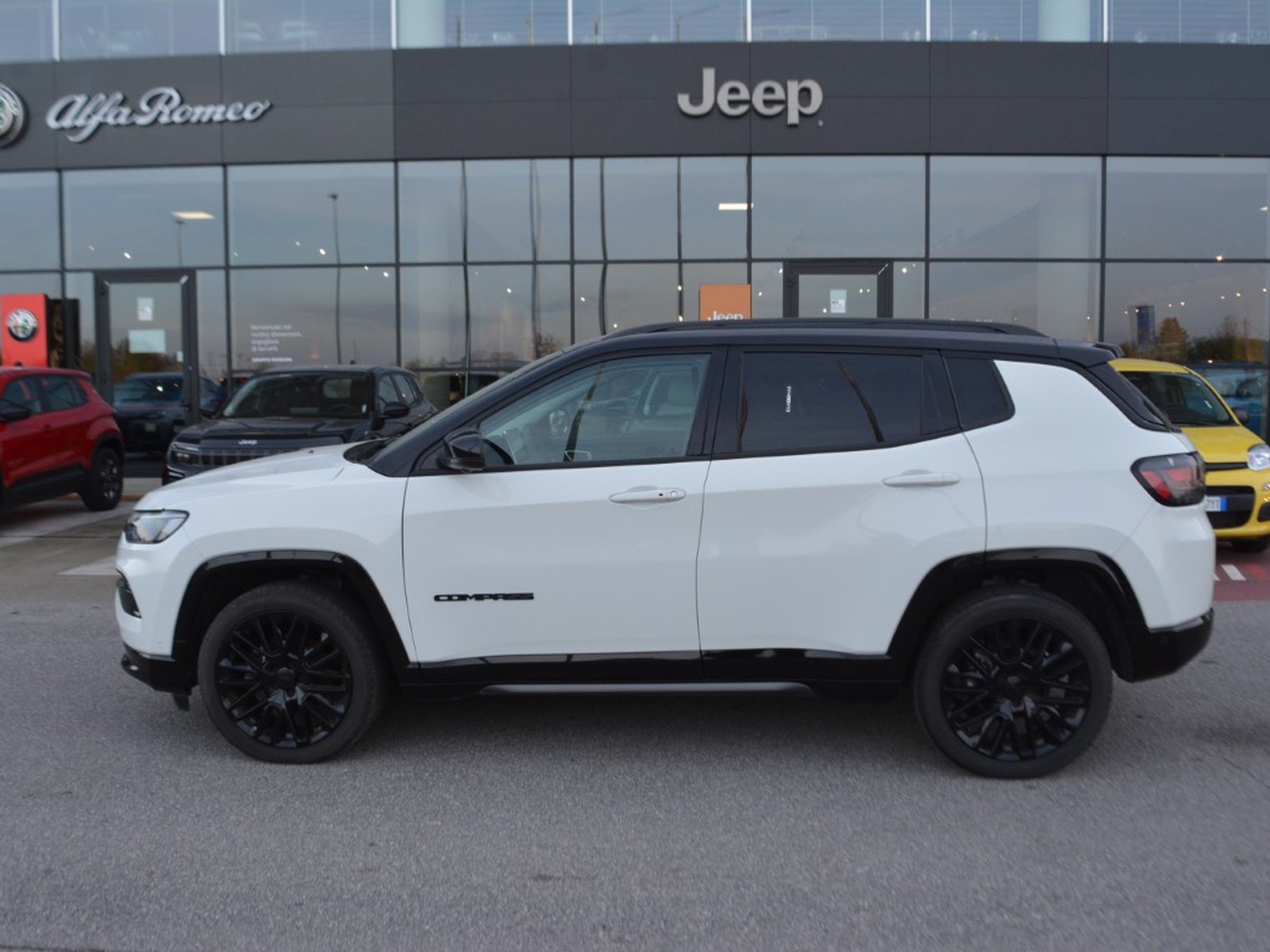 24 - Jeep Compass 1.6 multijet ii 130cv s 2wd