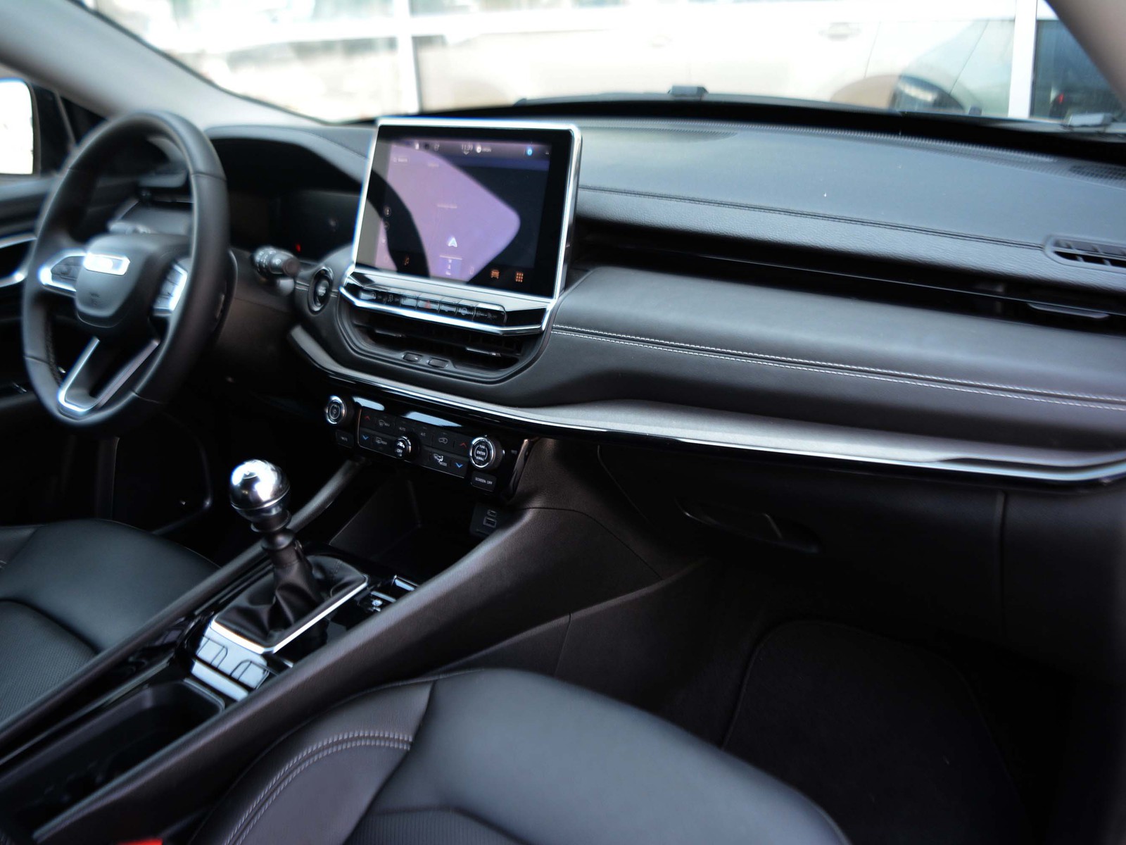 8 - Jeep Compass 1.6 multijet ii 130cv s 2wd