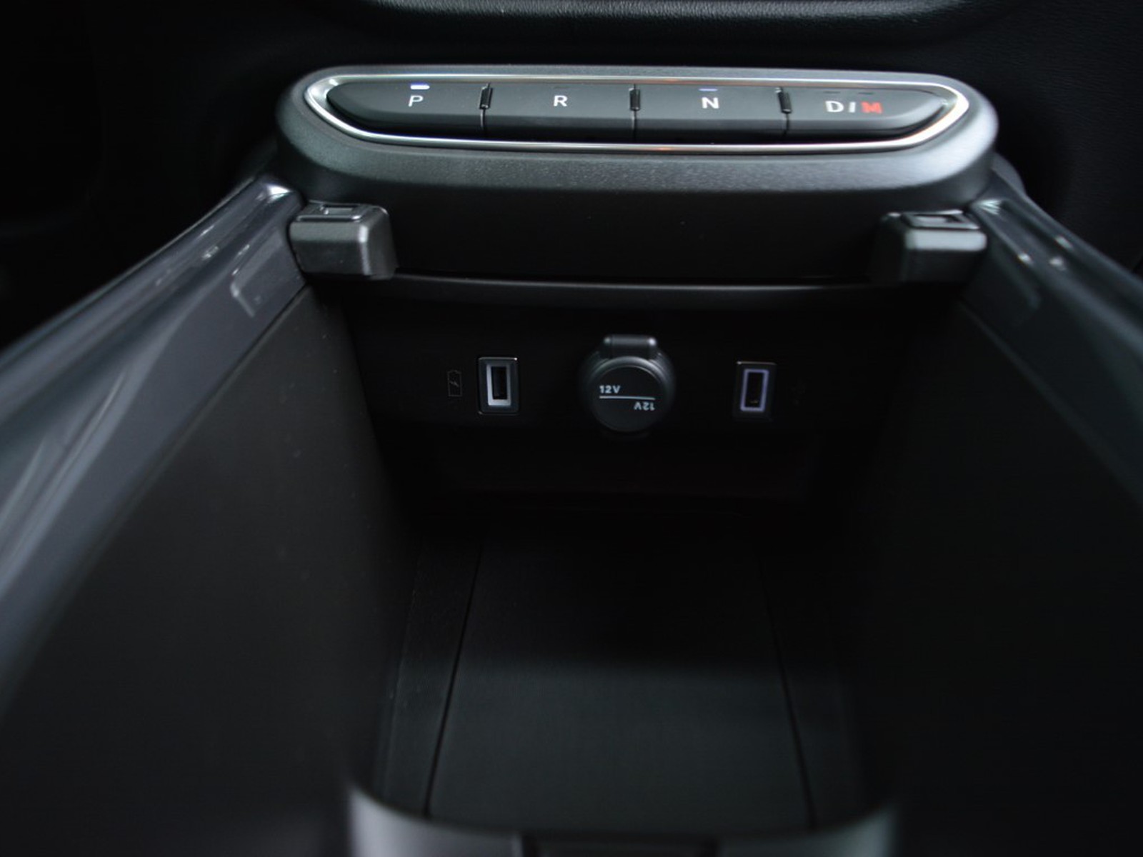 17 - Fiat 600 1.2 hybrid 145cv icon