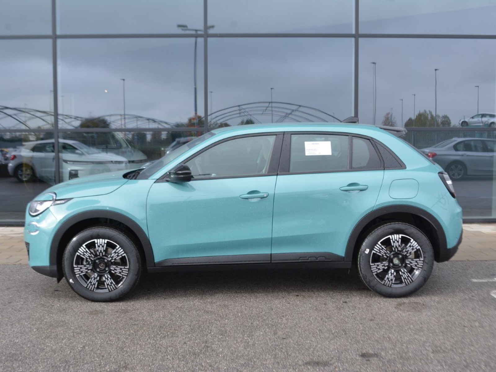 24 - Fiat 600 1.2 hybrid 145cv icon