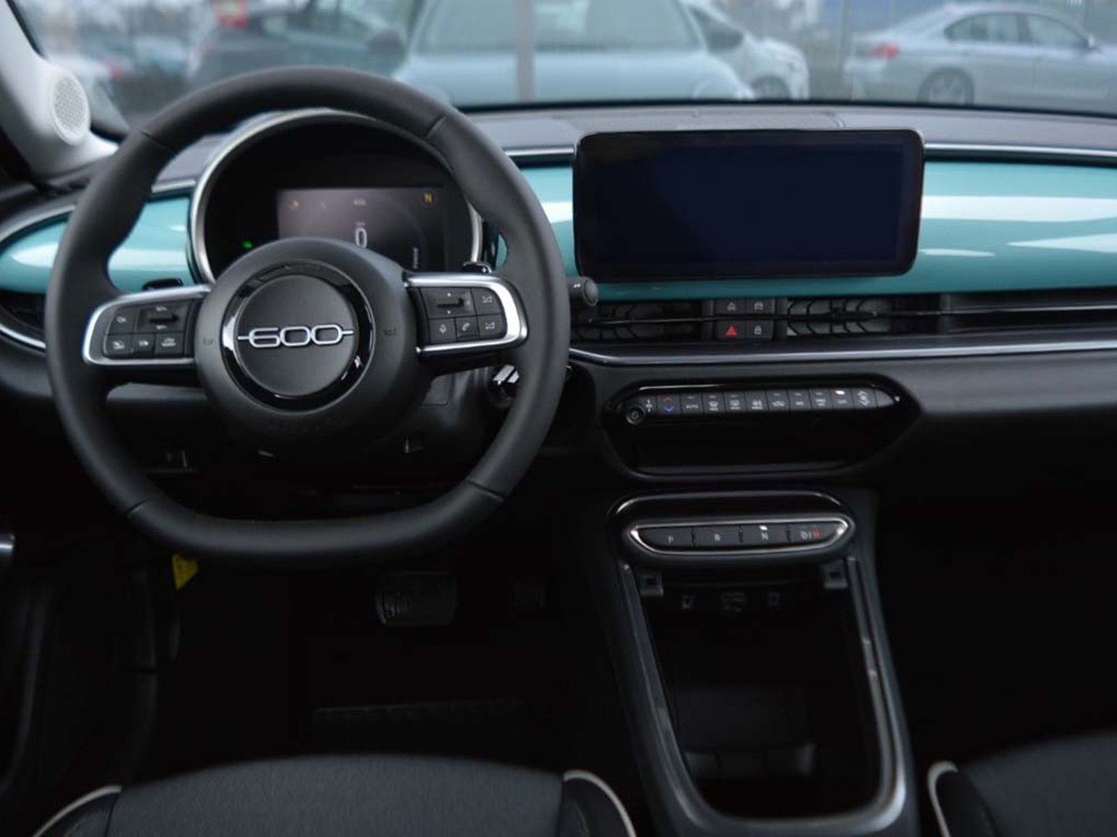 9 - Fiat 600 1.2 hybrid 145cv icon