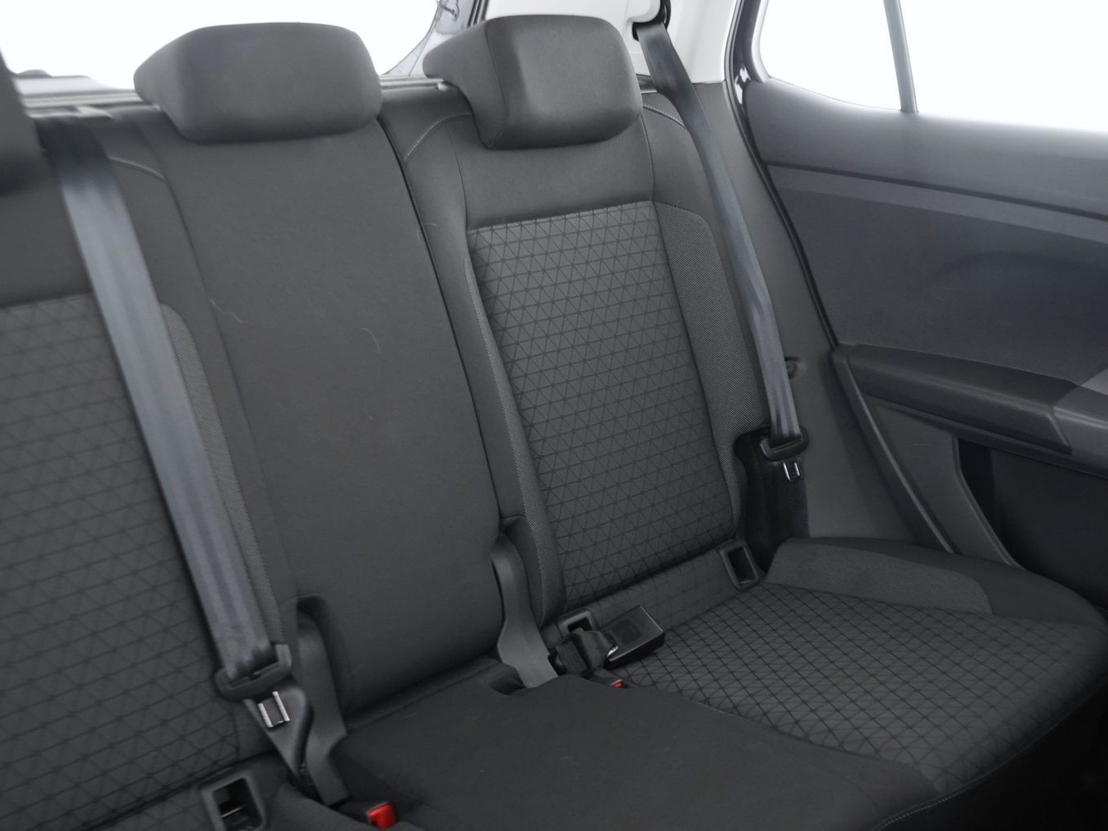 21 - Volkswagen T-Cross 1.0 tsi 110cv style