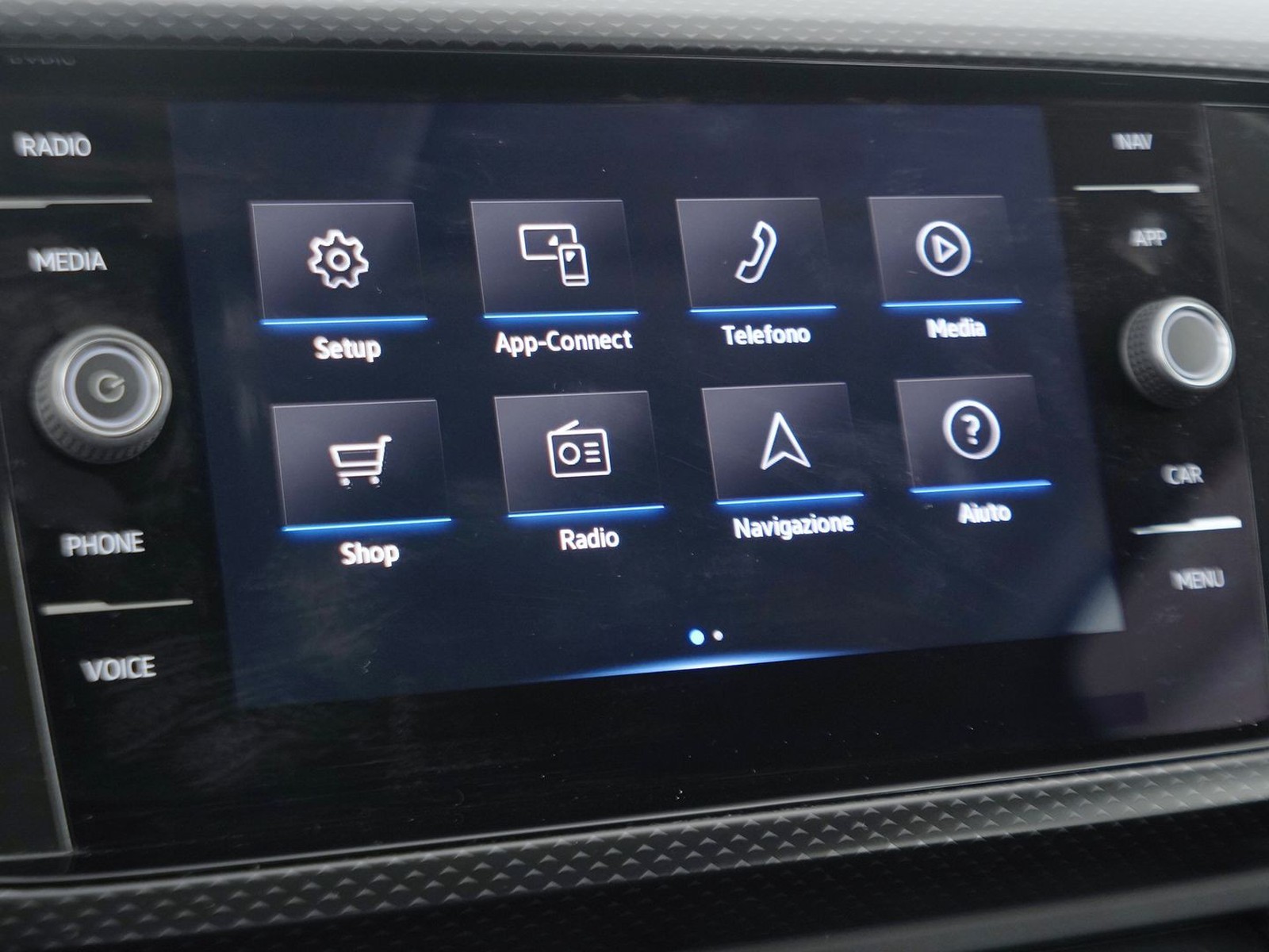 27 - Volkswagen T-Cross 1.0 tsi 110cv style