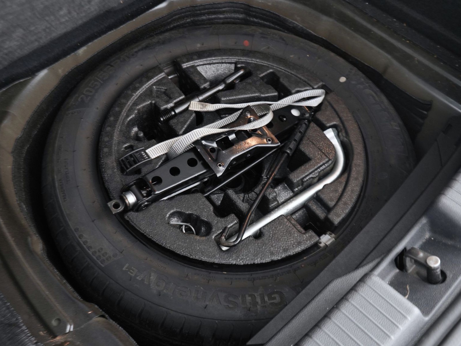 30 - Volkswagen T-Cross 1.0 tsi 110cv style