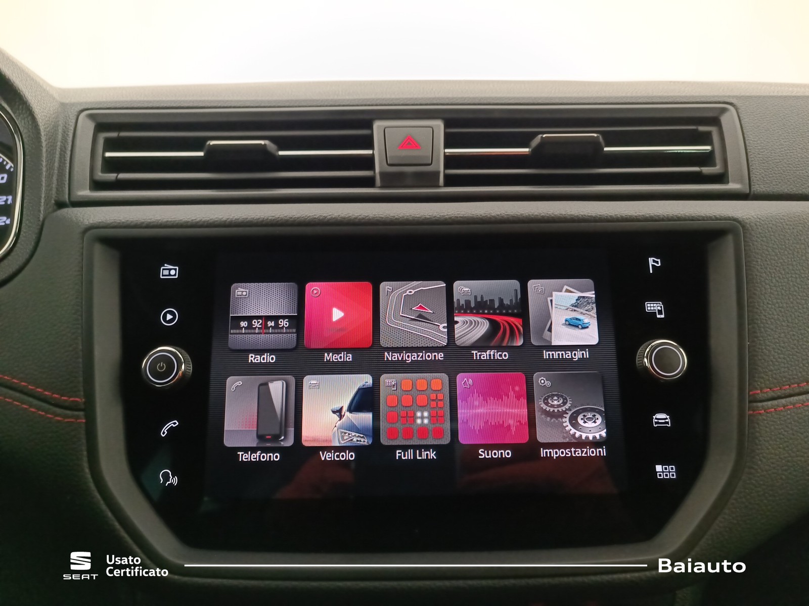 10 - Seat Arona 1.0 tgi 90cv fr