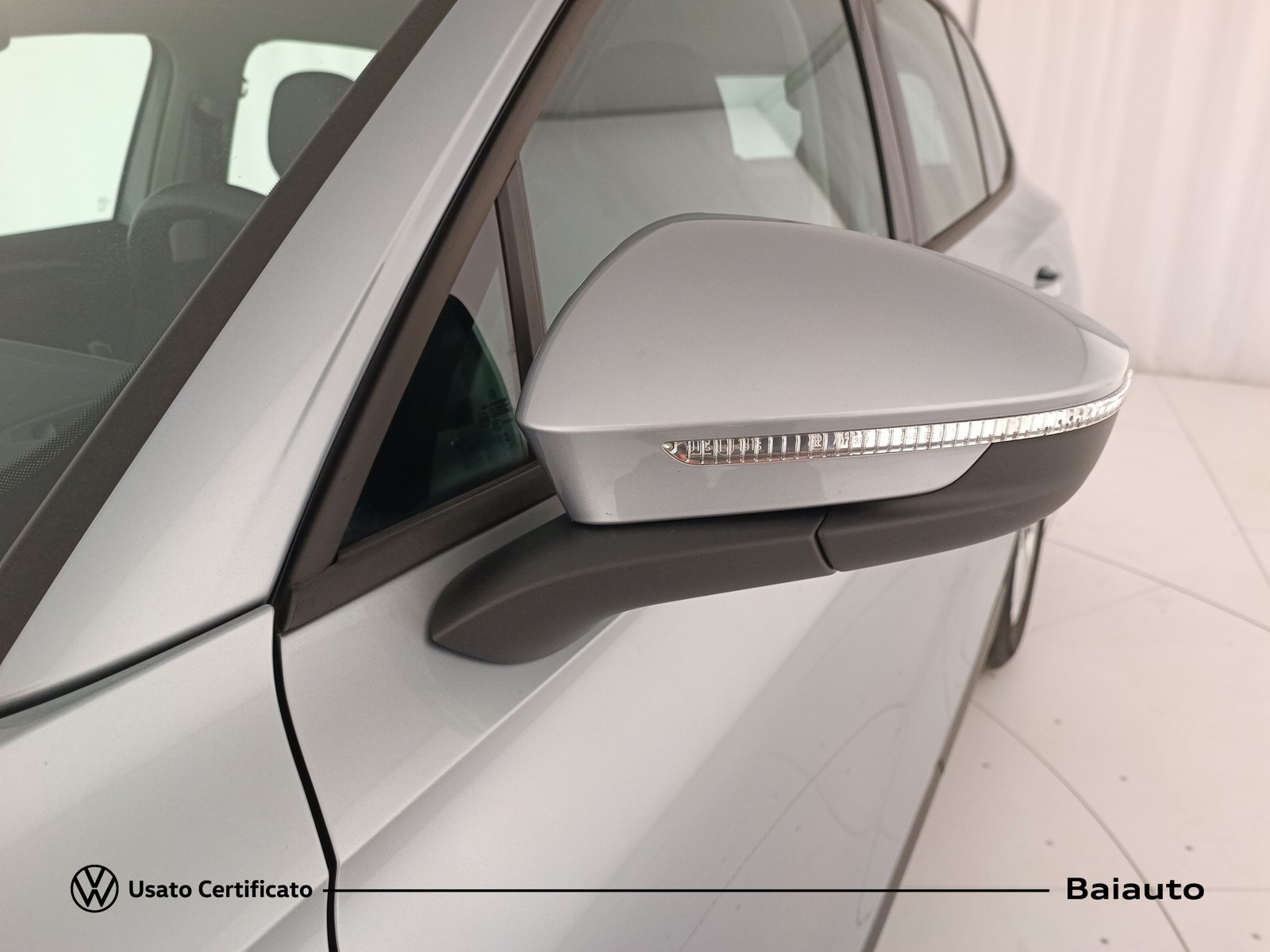 24 - Volkswagen Tiguan 2.0 tdi scr 150cv life dsg