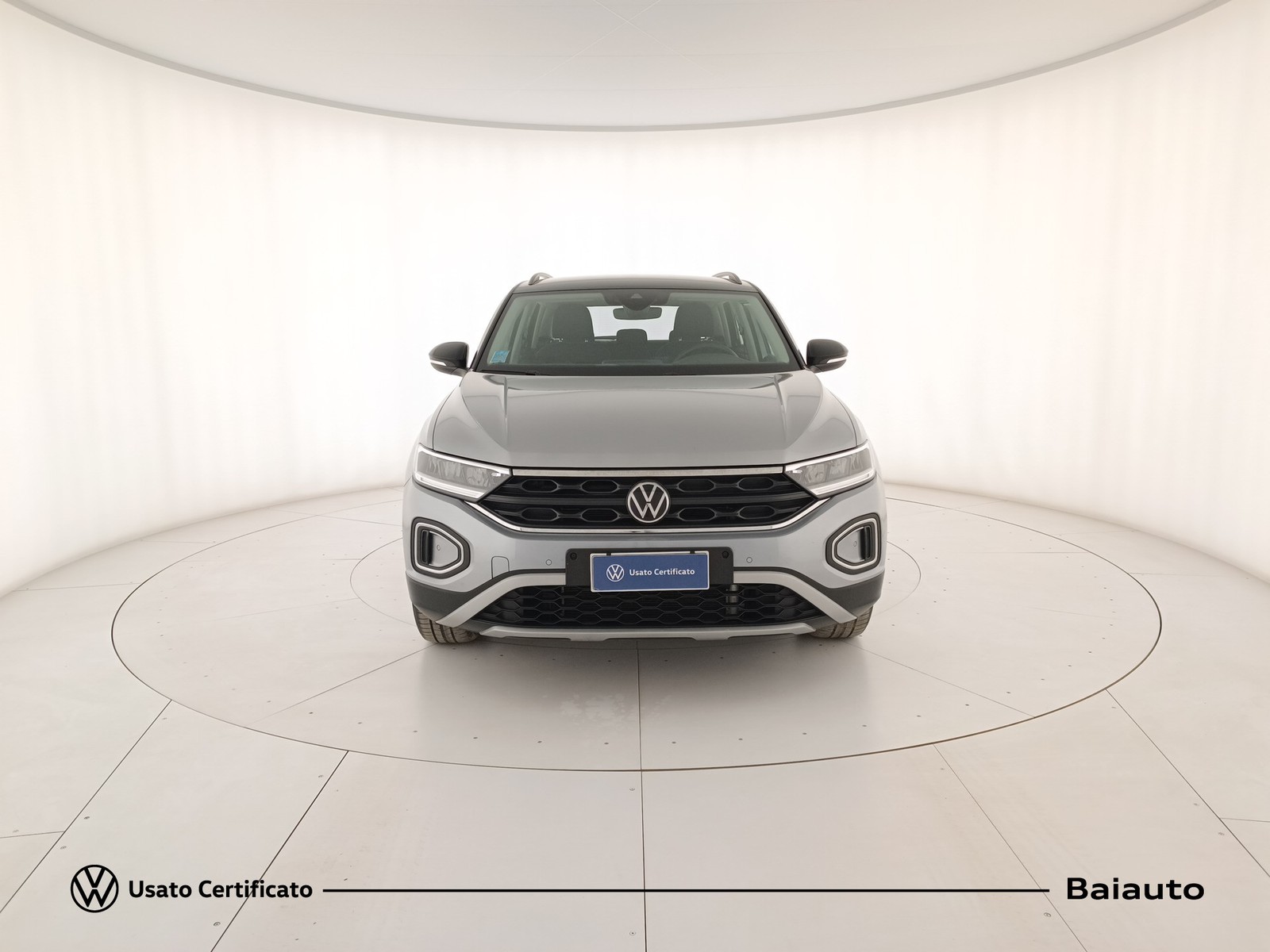 2 - Volkswagen T-Roc 2.0 tdi scr 115cv life