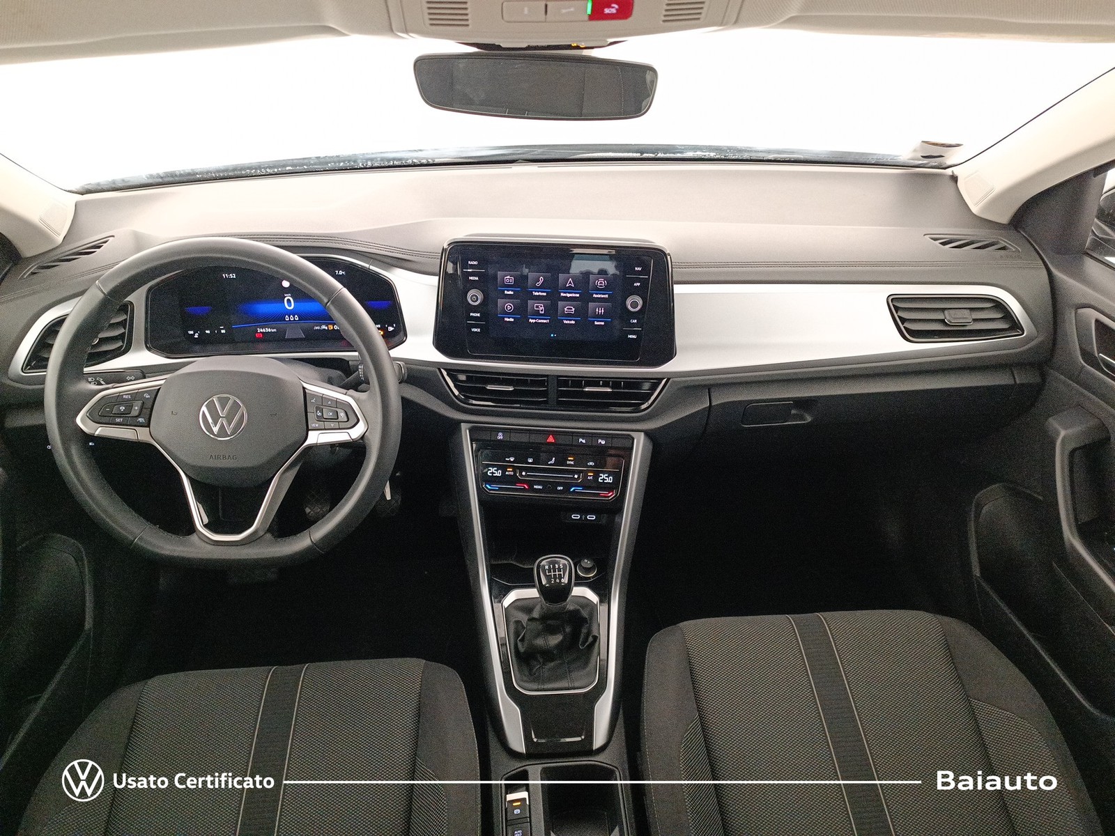 6 - Volkswagen T-Roc 2.0 tdi scr 115cv life