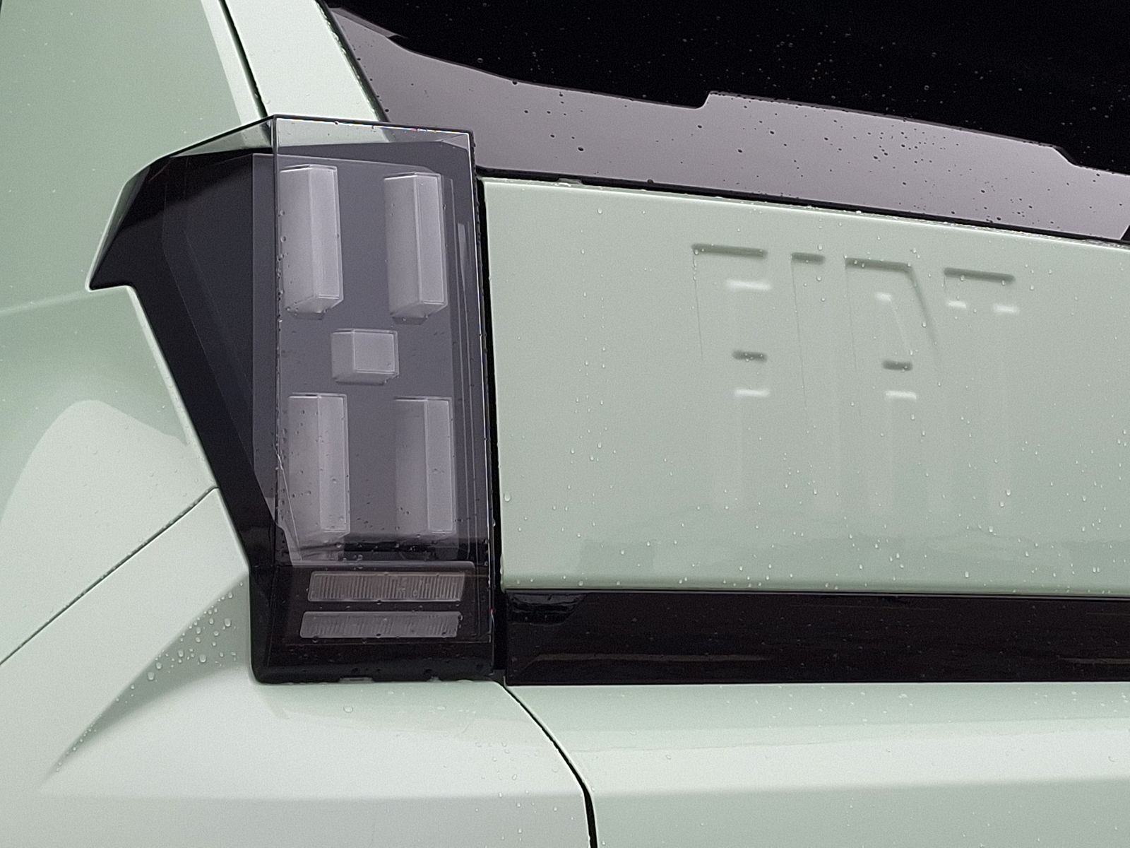 15 - Fiat Grande Panda 1.2 hybrid 110cv la prima