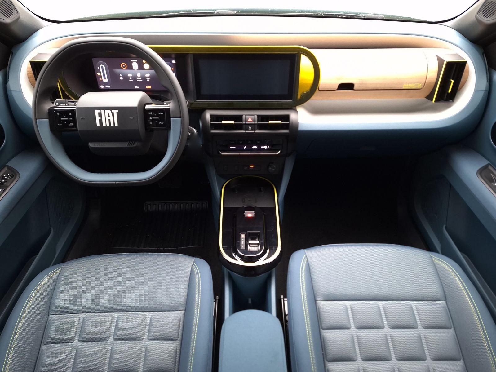 8 - Fiat Grande Panda 1.2 hybrid 110cv la prima