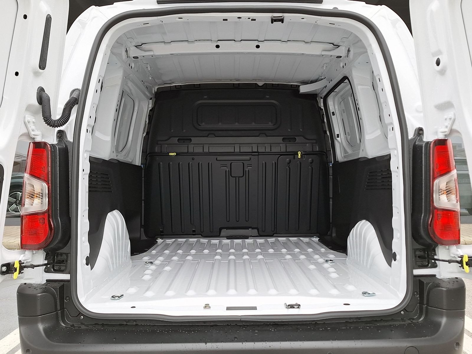 6 - Fiat Professional Doblò Series 4 Van M 1.5Diesel 130 Cv Manuale