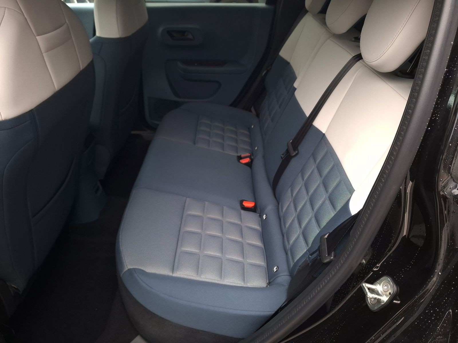 12 - Fiat Grande Panda 1.2 hybrid 110cv la prima