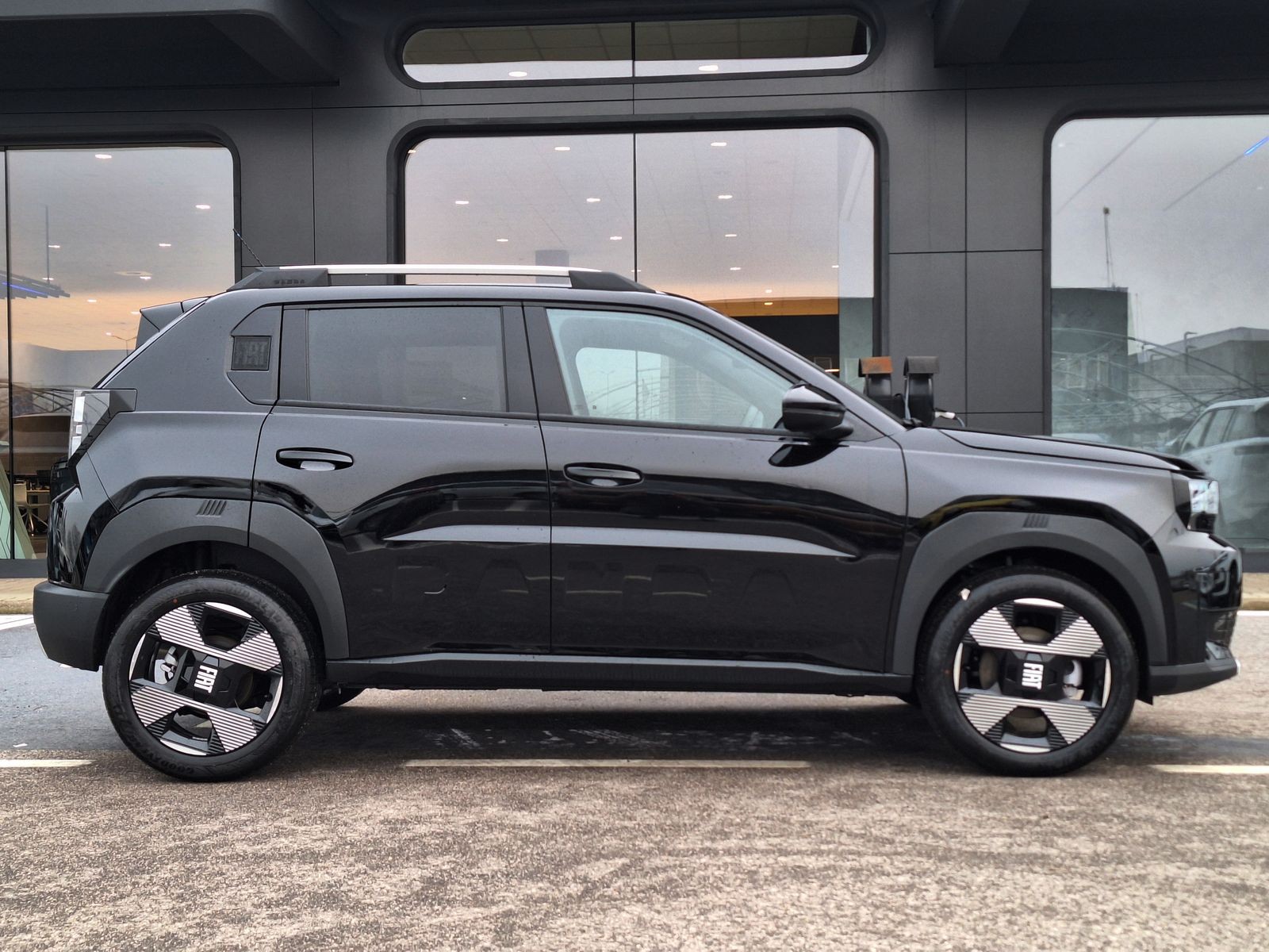 4 - Fiat Grande Panda 1.2 hybrid 110cv la prima