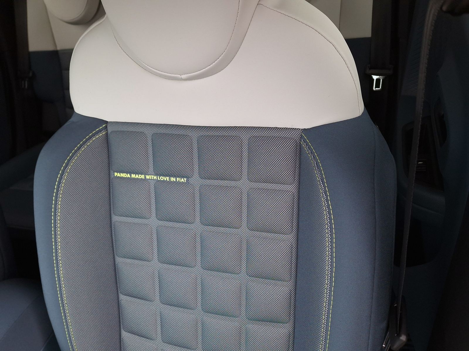 21 - Fiat Grande Panda 1.2 hybrid 110cv la prima