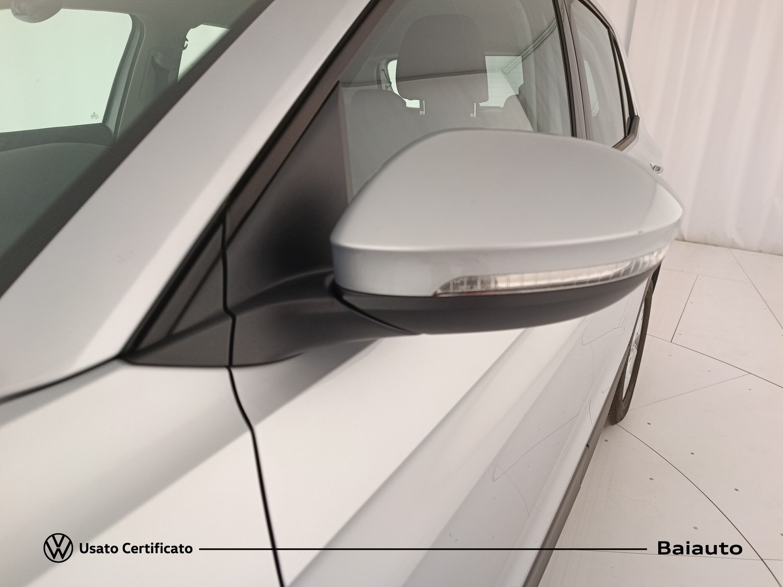 22 - Volkswagen T-Cross 1.0 tsi 115cv life dsg