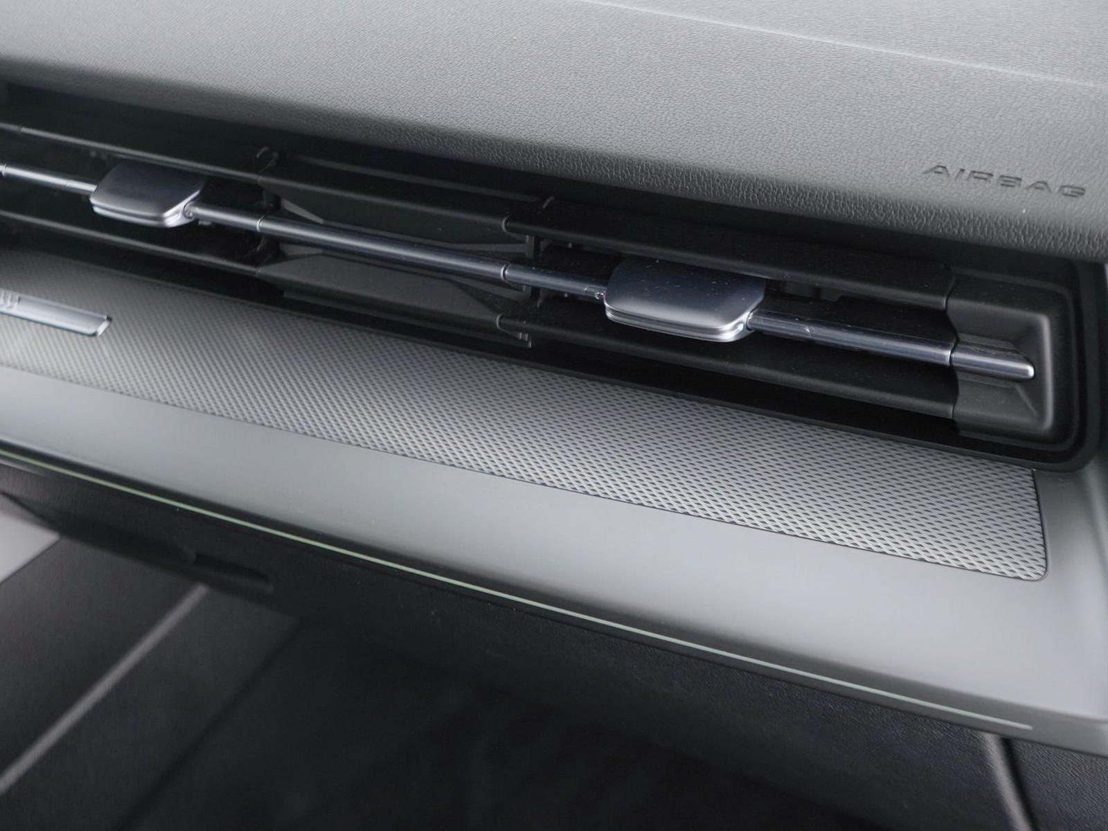 18 - Audi A3 sportback 35 1.5 tfsi mhev business advanced s tronic