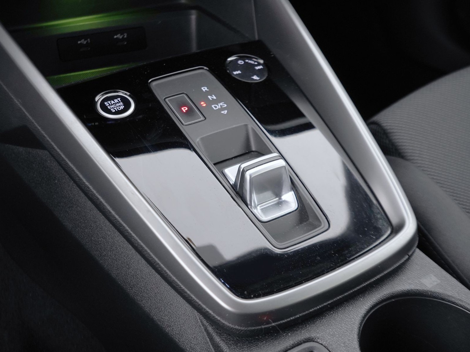 22 - Audi A3 sportback 35 1.5 tfsi mhev business advanced s tronic