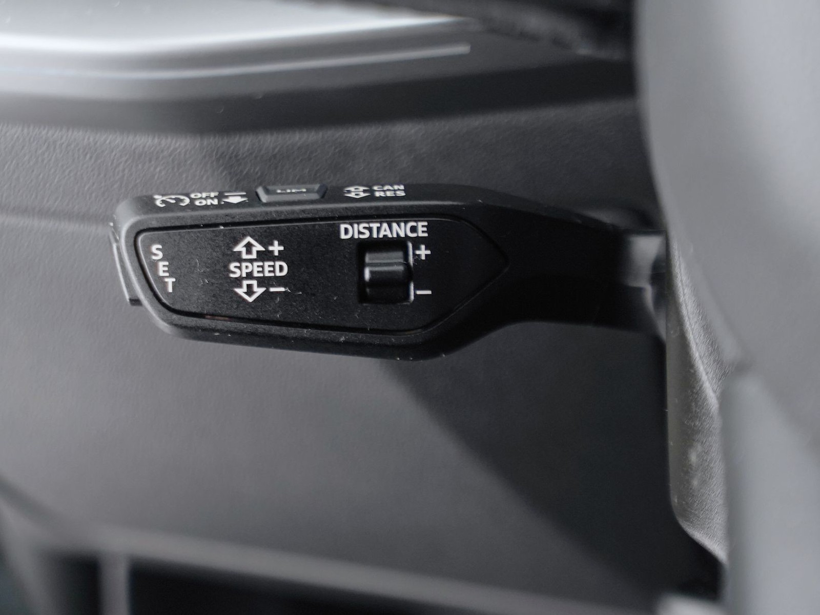 24 - Audi A3 sportback 35 1.5 tfsi mhev business advanced s tronic